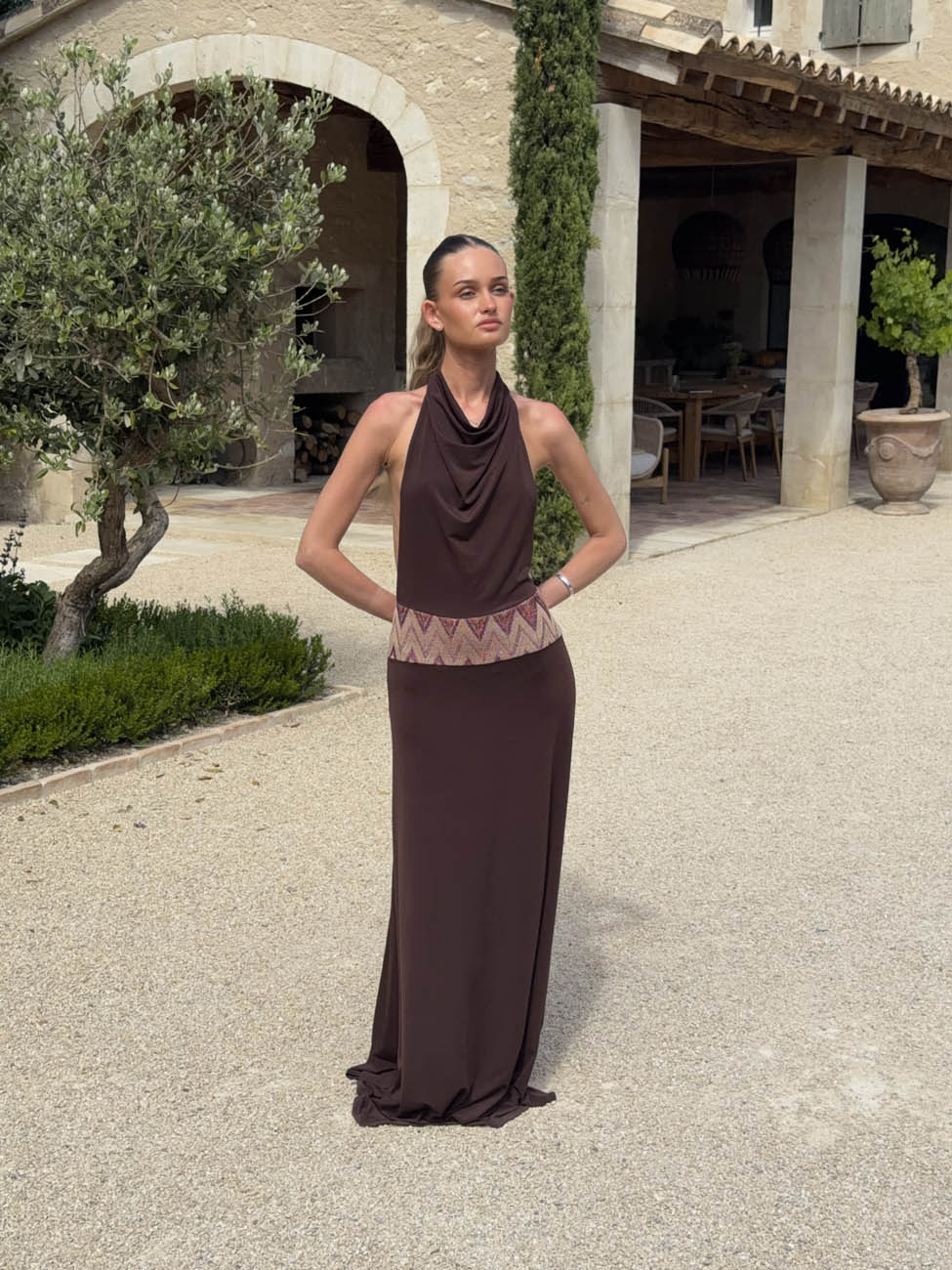 Skyla maxi dress with open back - Brown 8 Skyla maxi dress with open back - Brown
