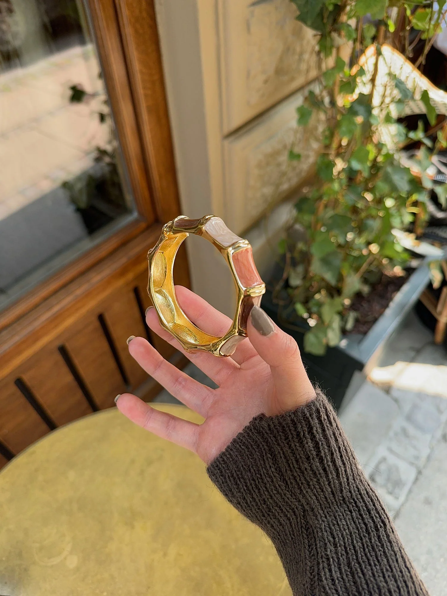 Ebony striped bangle – Coral/brown/gold/off-white 2 Ebony striped bangle – Coral/brown/gold/off-white