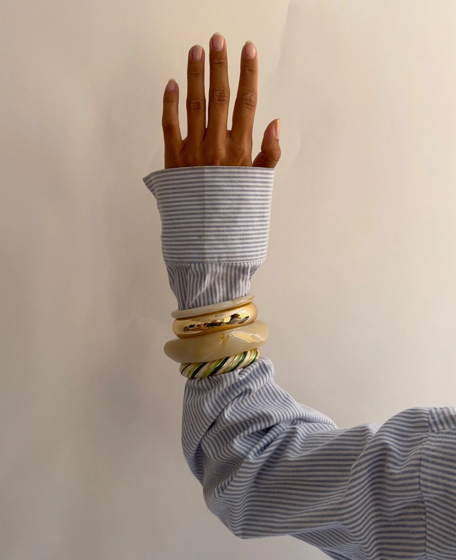 Eivora striped bangle – green/white/gold