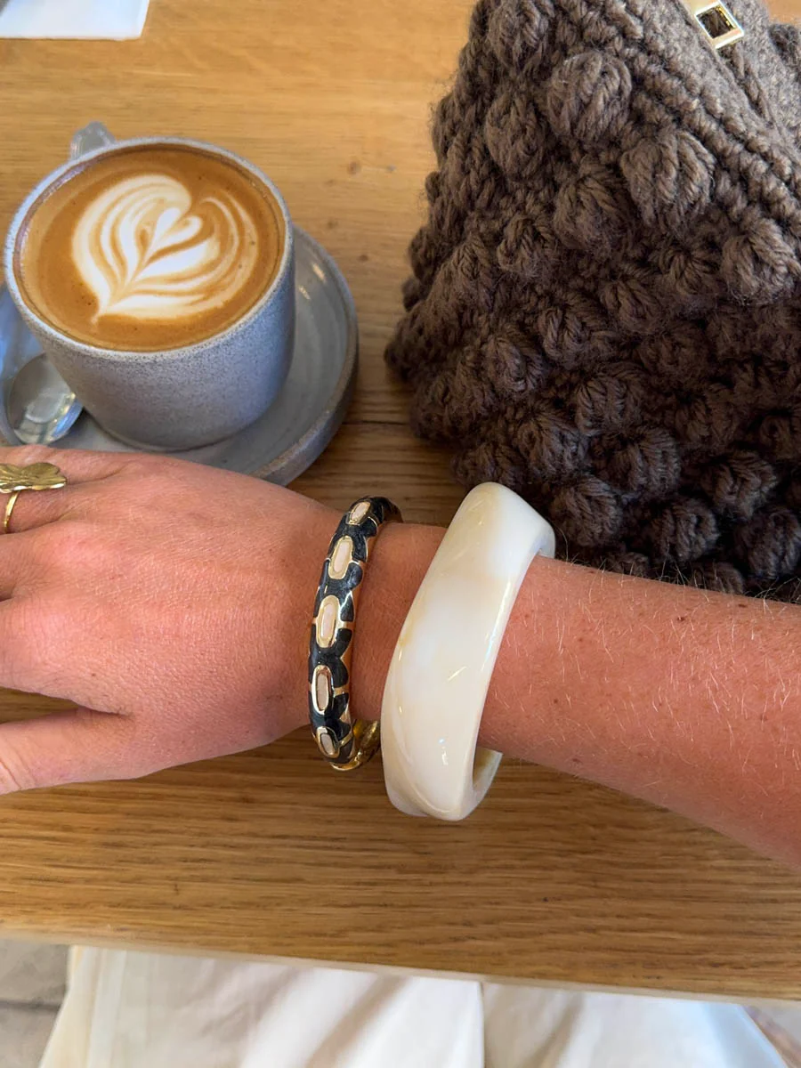 Arna bracelet with pattern – Black/gold 5 Arna bracelet with pattern – Black/gold