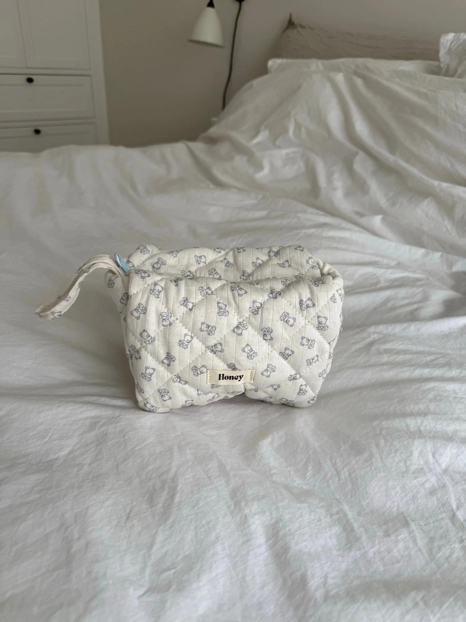 Honey small toiletry bag – Off-white with teddy bears 10 Honey small toiletry bag – Off-white with teddy bears