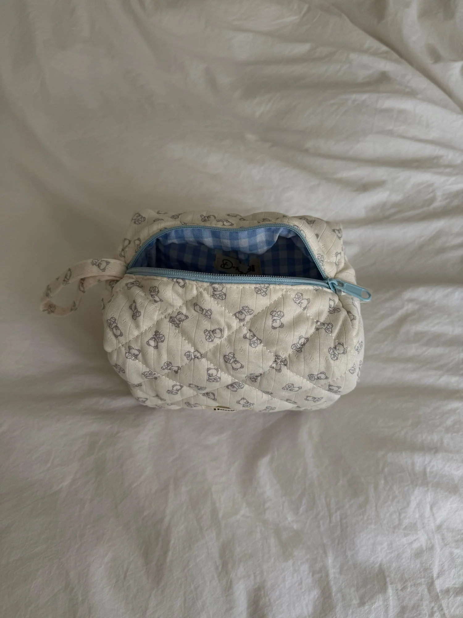 Honey small toiletry bag – Off-white with teddy bears 3 Honey small toiletry bag – Off-white with teddy bears