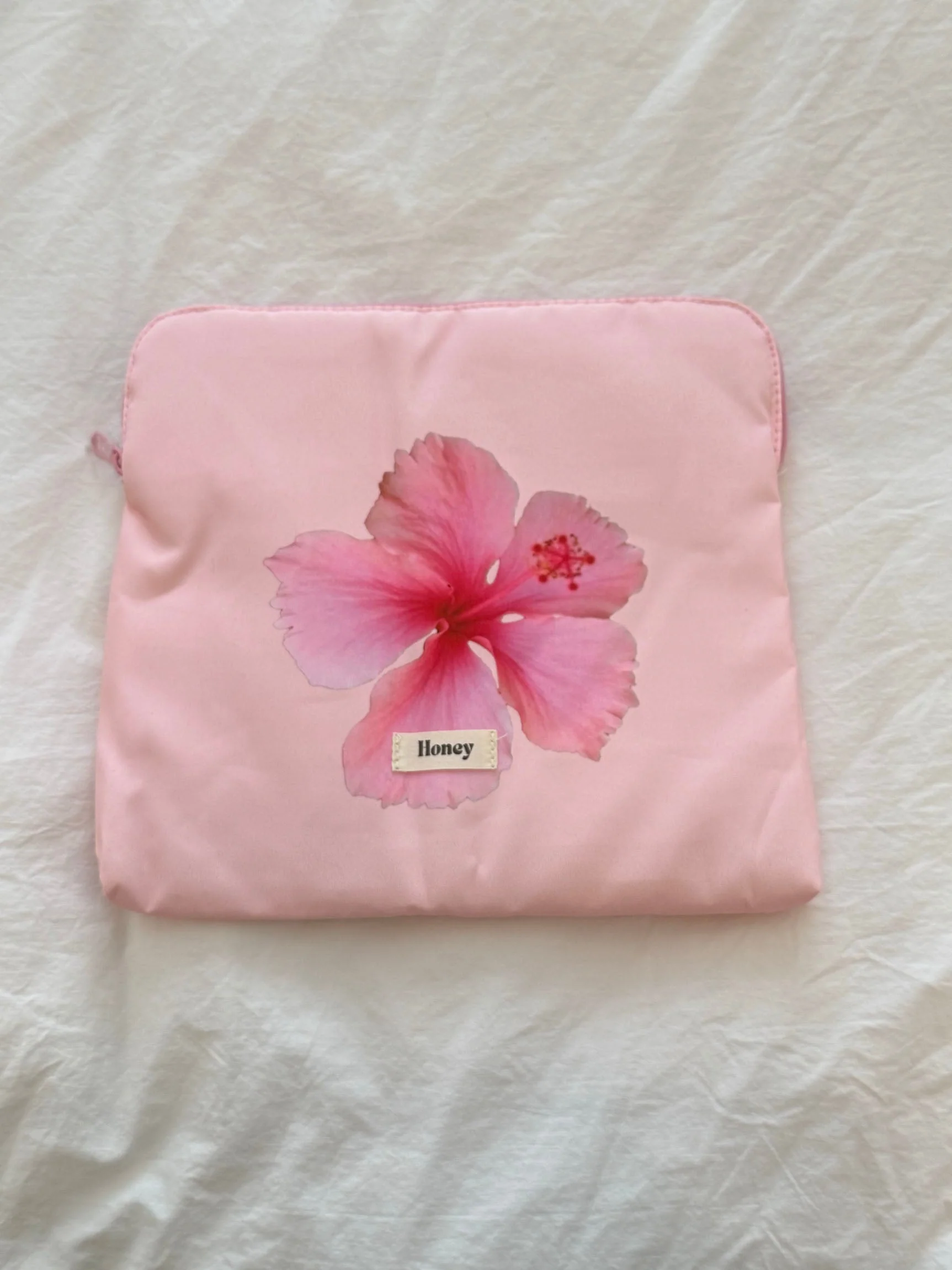 Honey computer sleeve – Light pink with pink flower 2 Honey computer sleeve – Light pink with pink flower