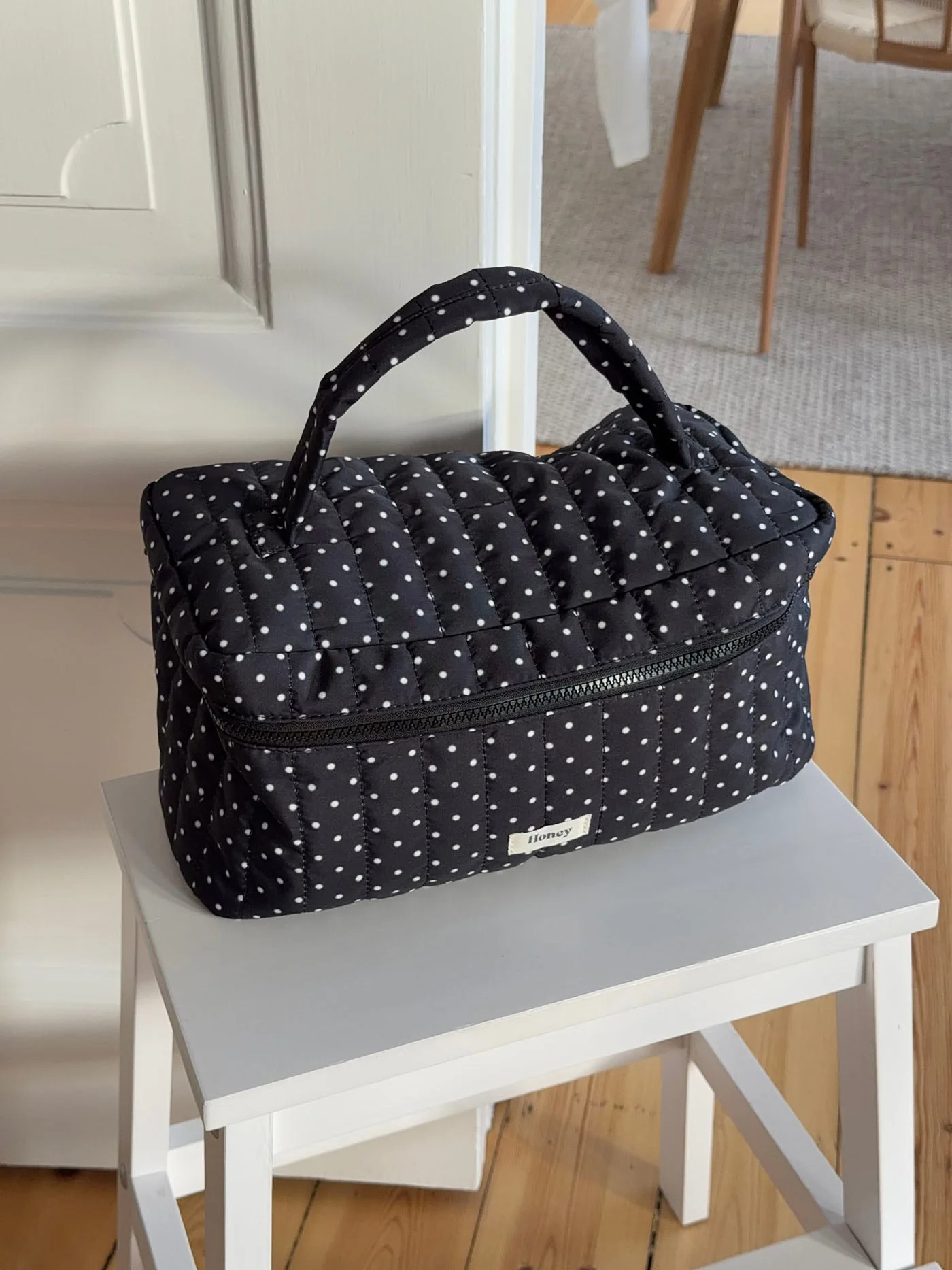 Honey large polka dotted toiletry bag with handle – Black/white 5 Honey large polka dotted toiletry bag with handle – Black/white