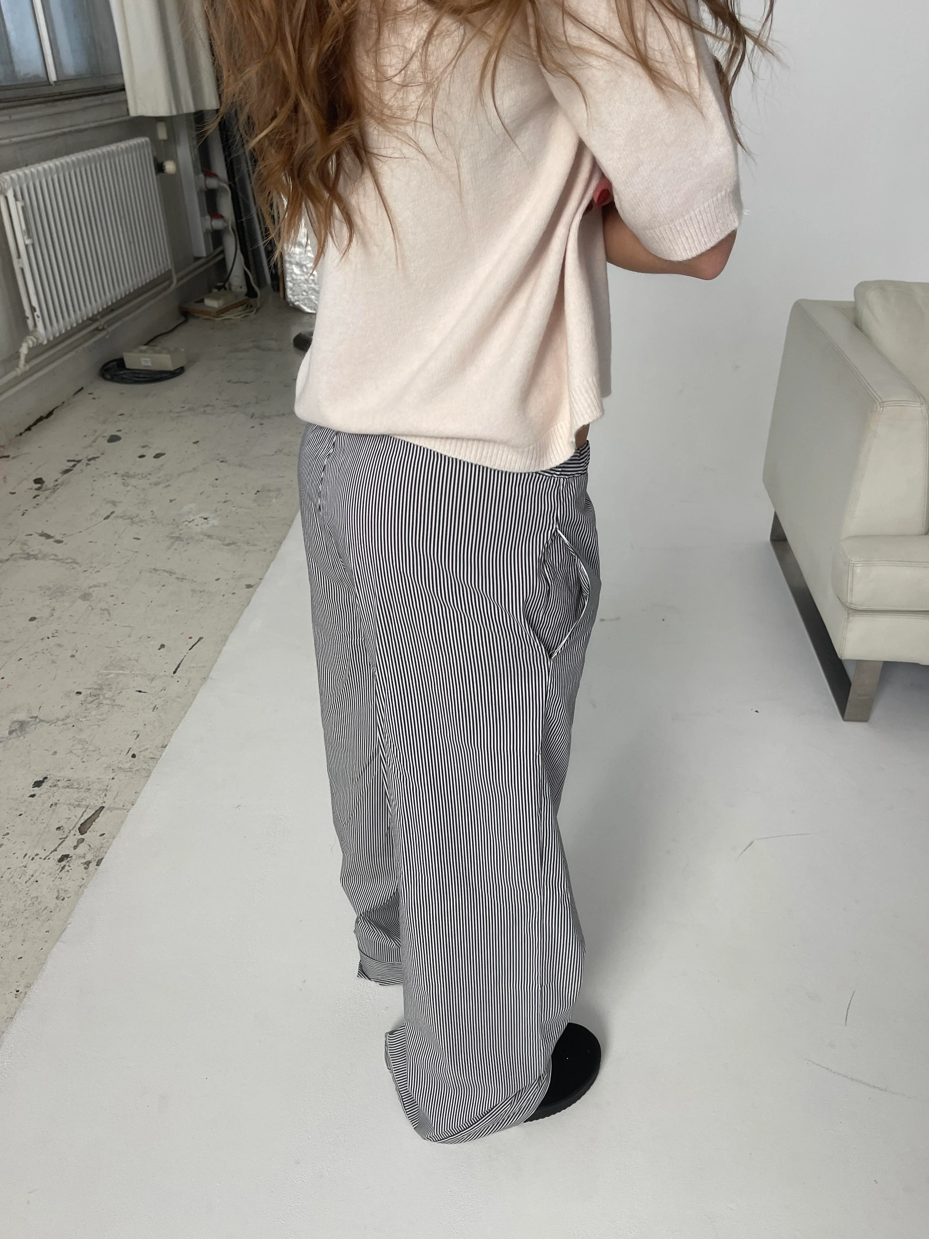 Adina low waisted pants with stripes - Black 12 Adina low waisted pants with stripes - Black