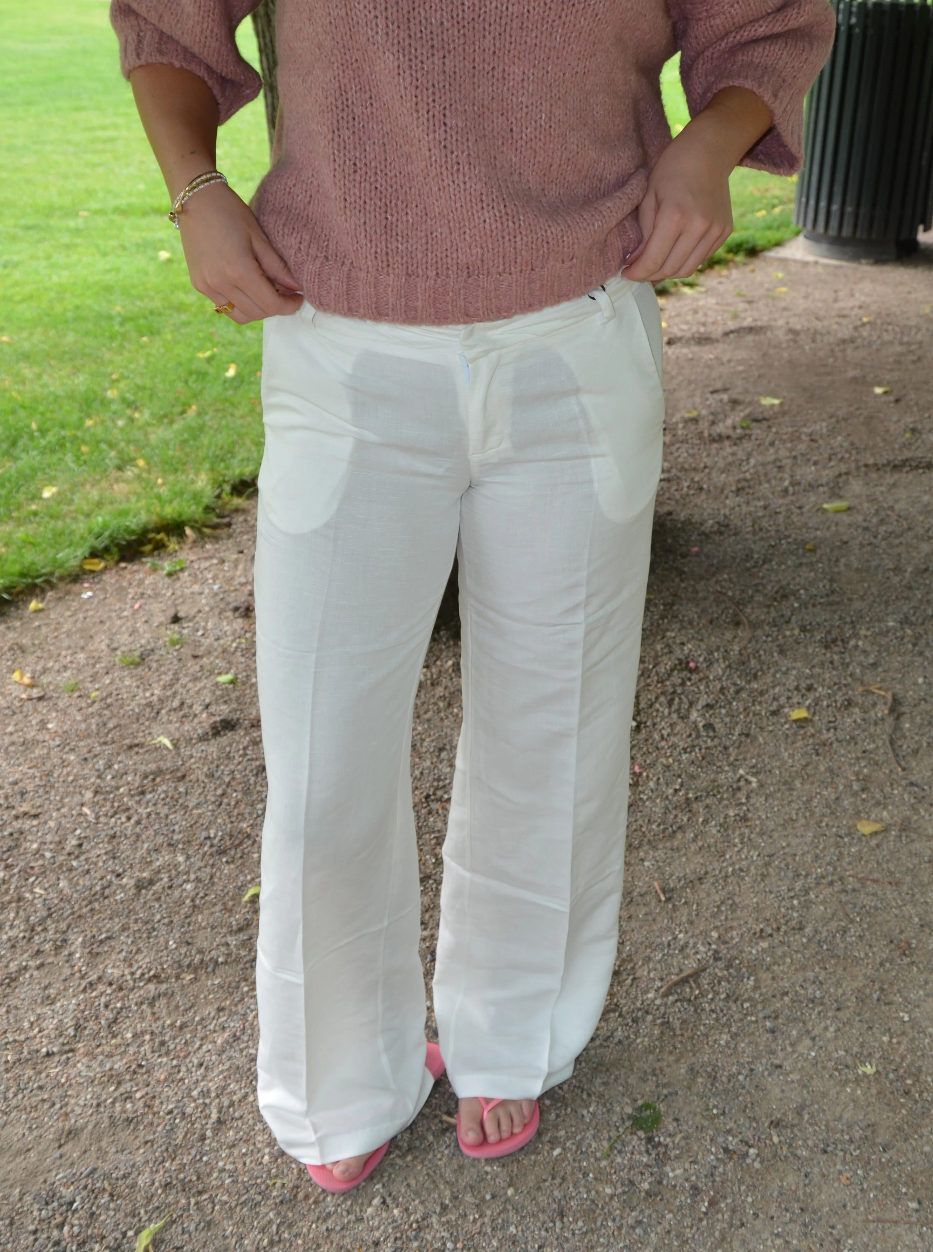 Helena low-rise trousers in linen blend - White