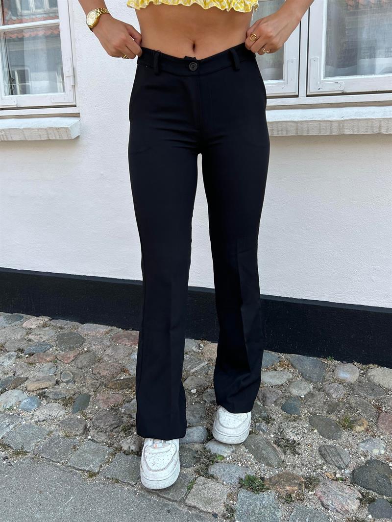 Flare pants with pockets - Black 9 Flare pants with pockets - Black