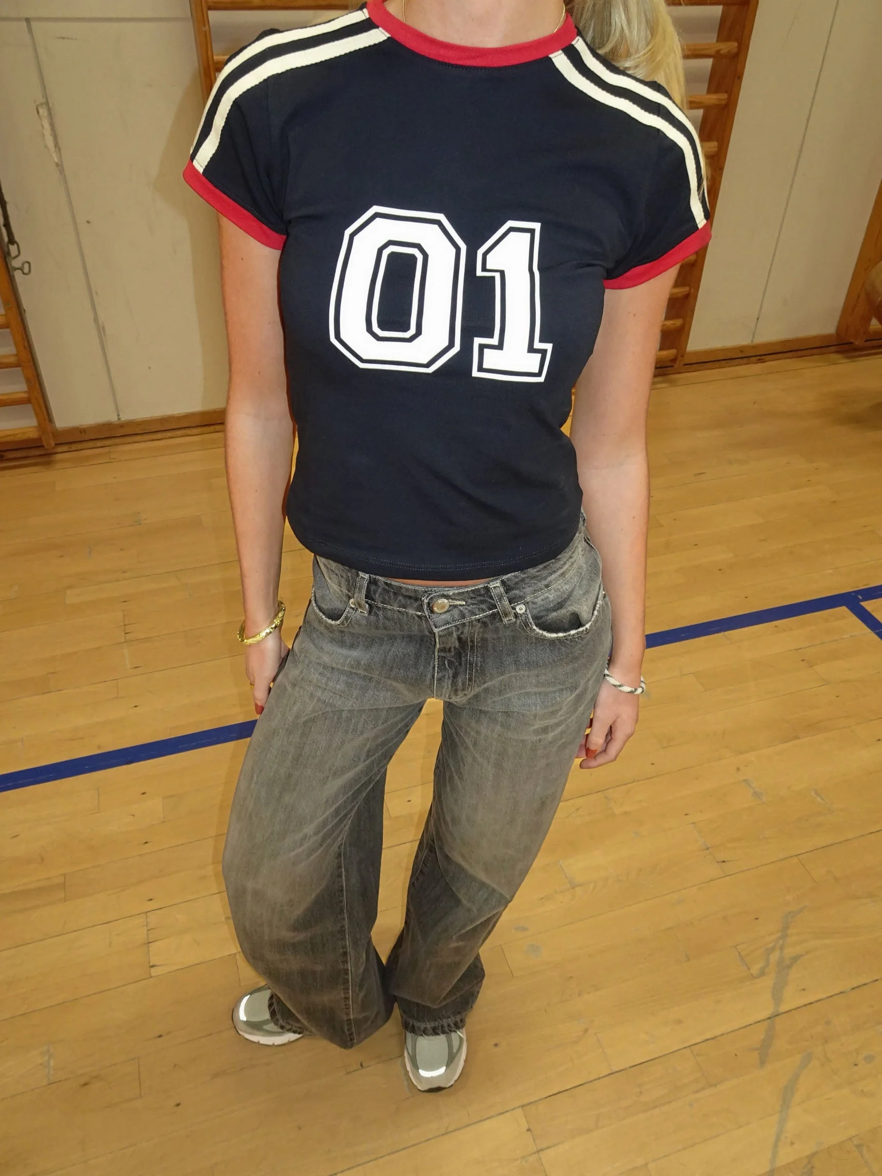 "01" baby tee - Navy/red/beige 3 "01" baby tee - Navy/red/beige
