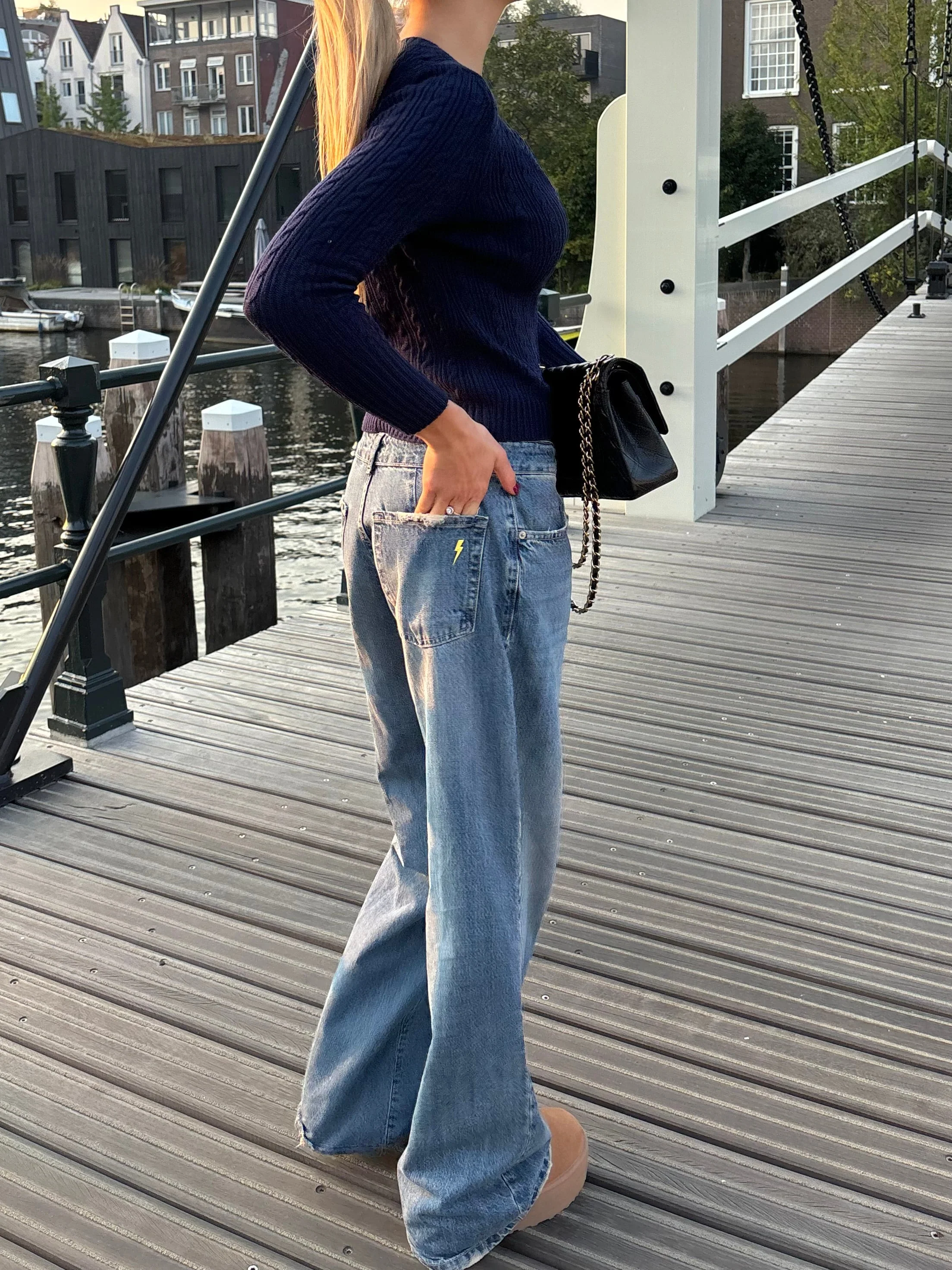 Alaia low-waisted jeans with lightning detail - Light denim 3 Alaia low-waisted jeans with lightning detail - Light denim