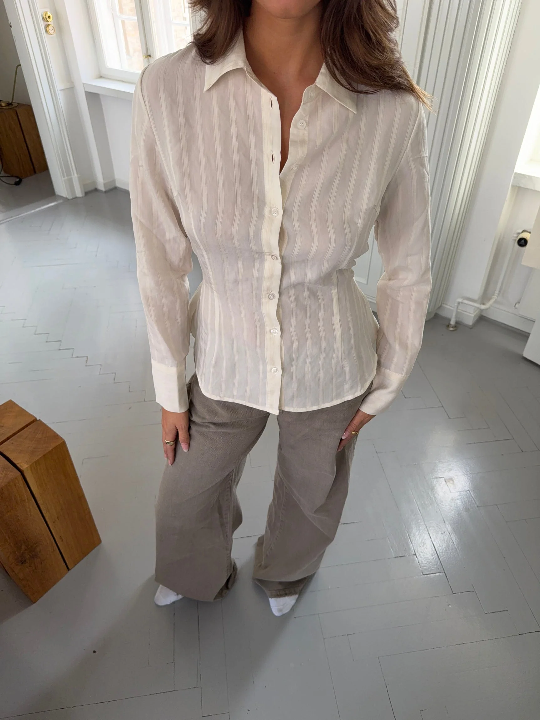 Alberte fitted shirt with stripes - White 3 Alberte fitted shirt with stripes - White