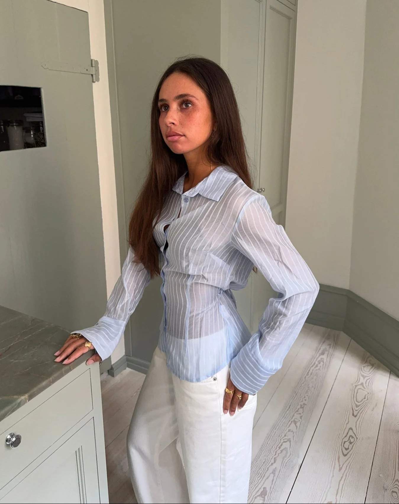 Alberte fitted shirt with stripes – Blue/white