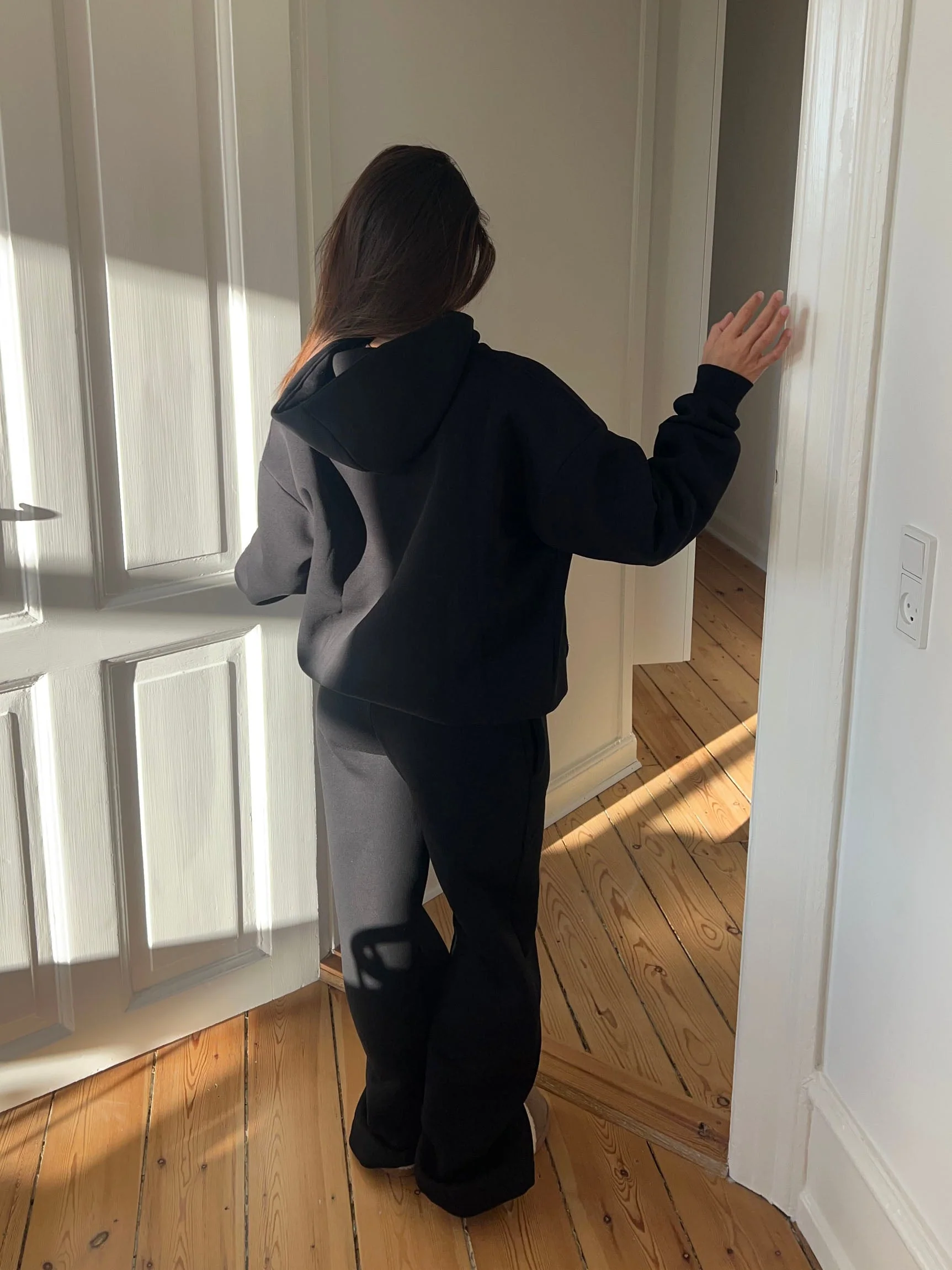 Anelise hoodie - Black 2 Anelise hoodie - Black