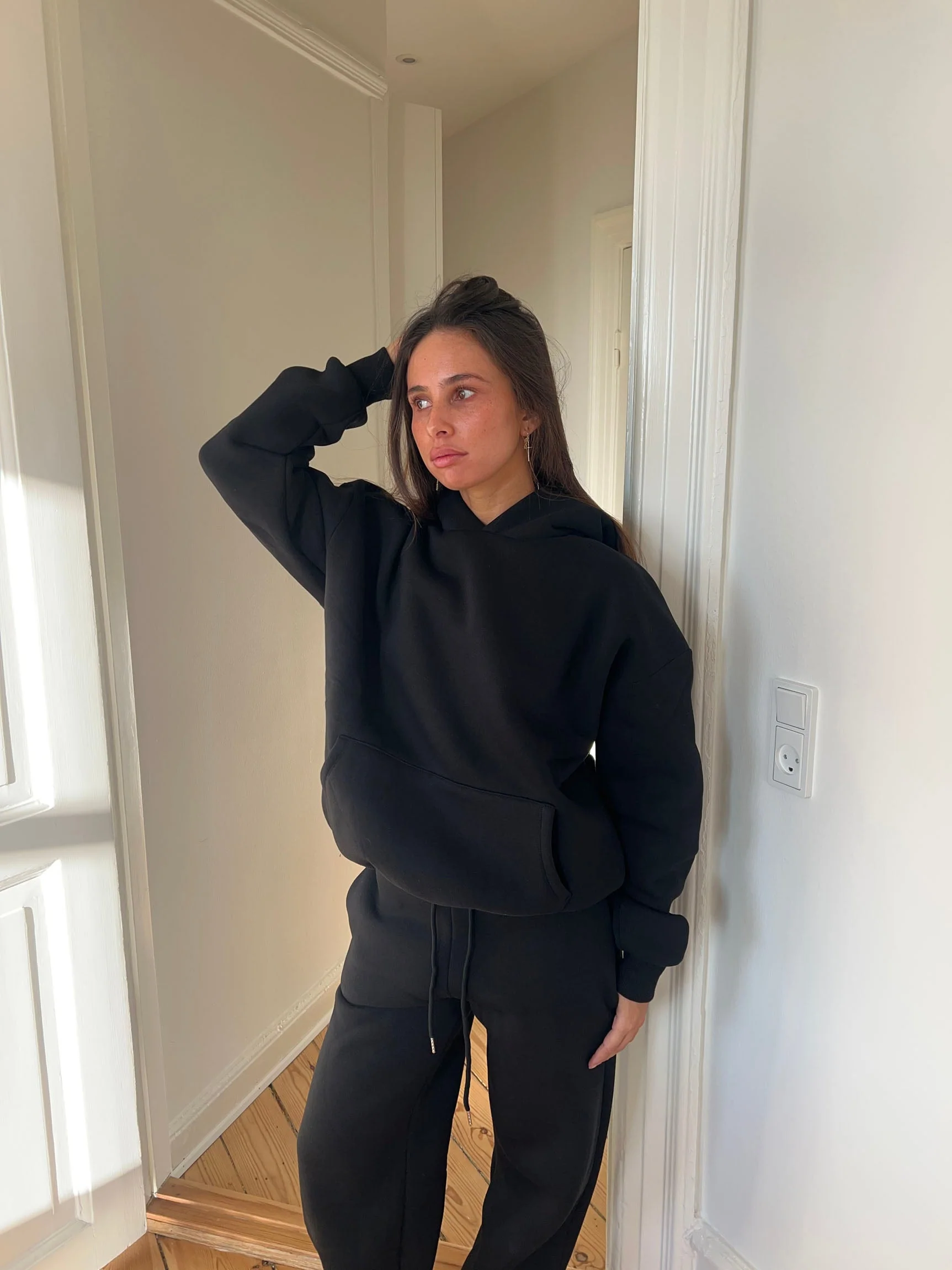 Anelise hoodie - Black 7 Anelise hoodie - Black