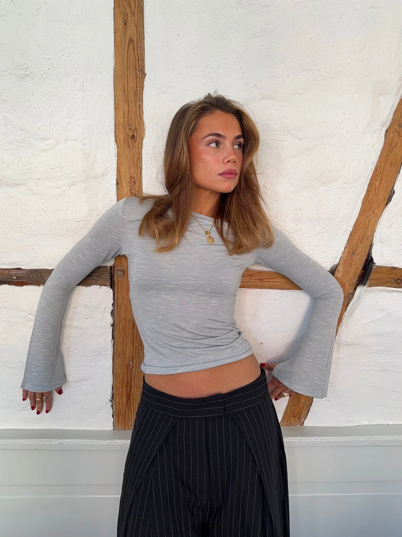 Aven one shoulder - Light grey 2 Aven one shoulder - Light grey