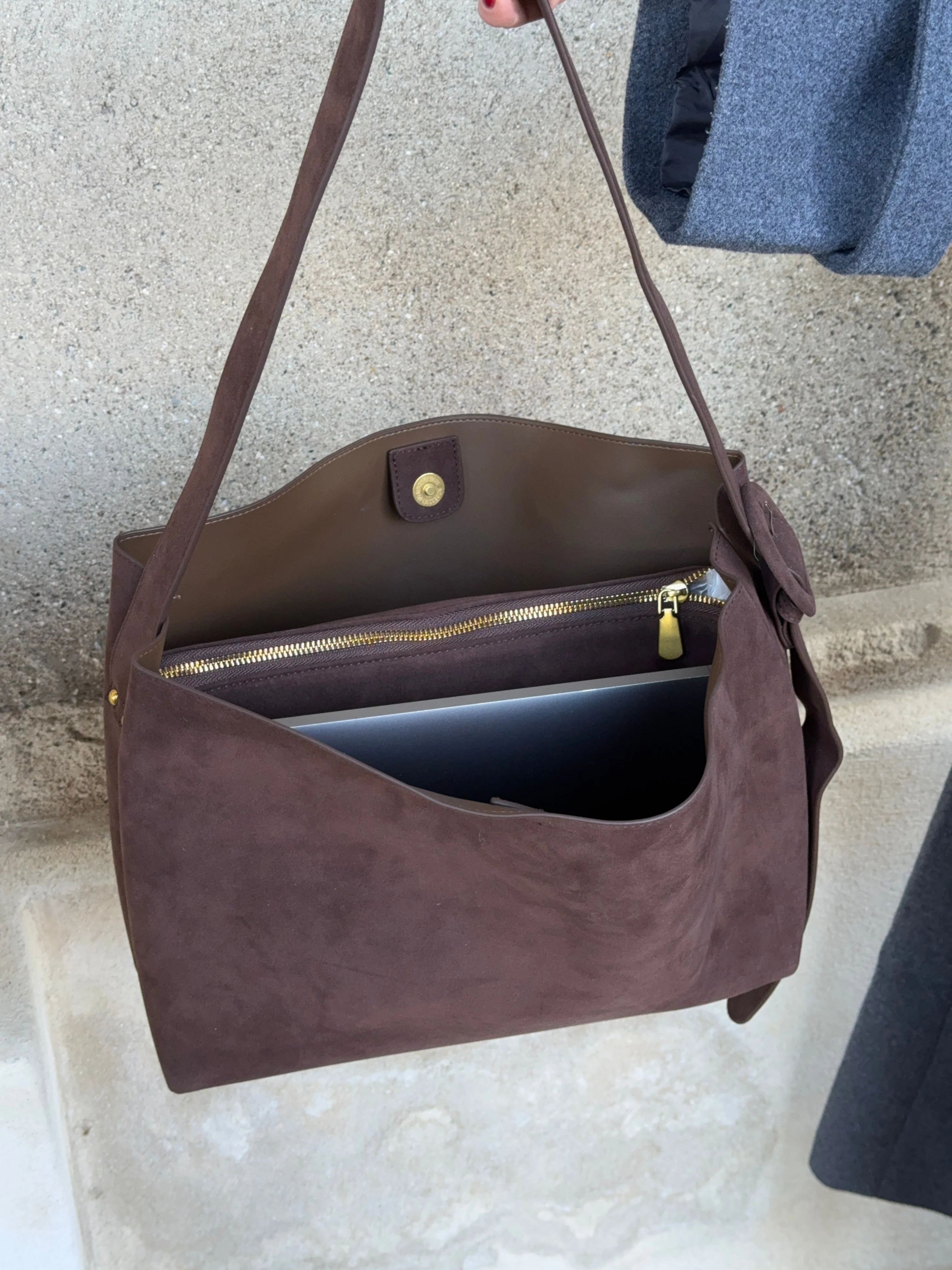 Barcelona shoulder bag - Dark brown 11 Barcelona shoulder bag - Dark brown