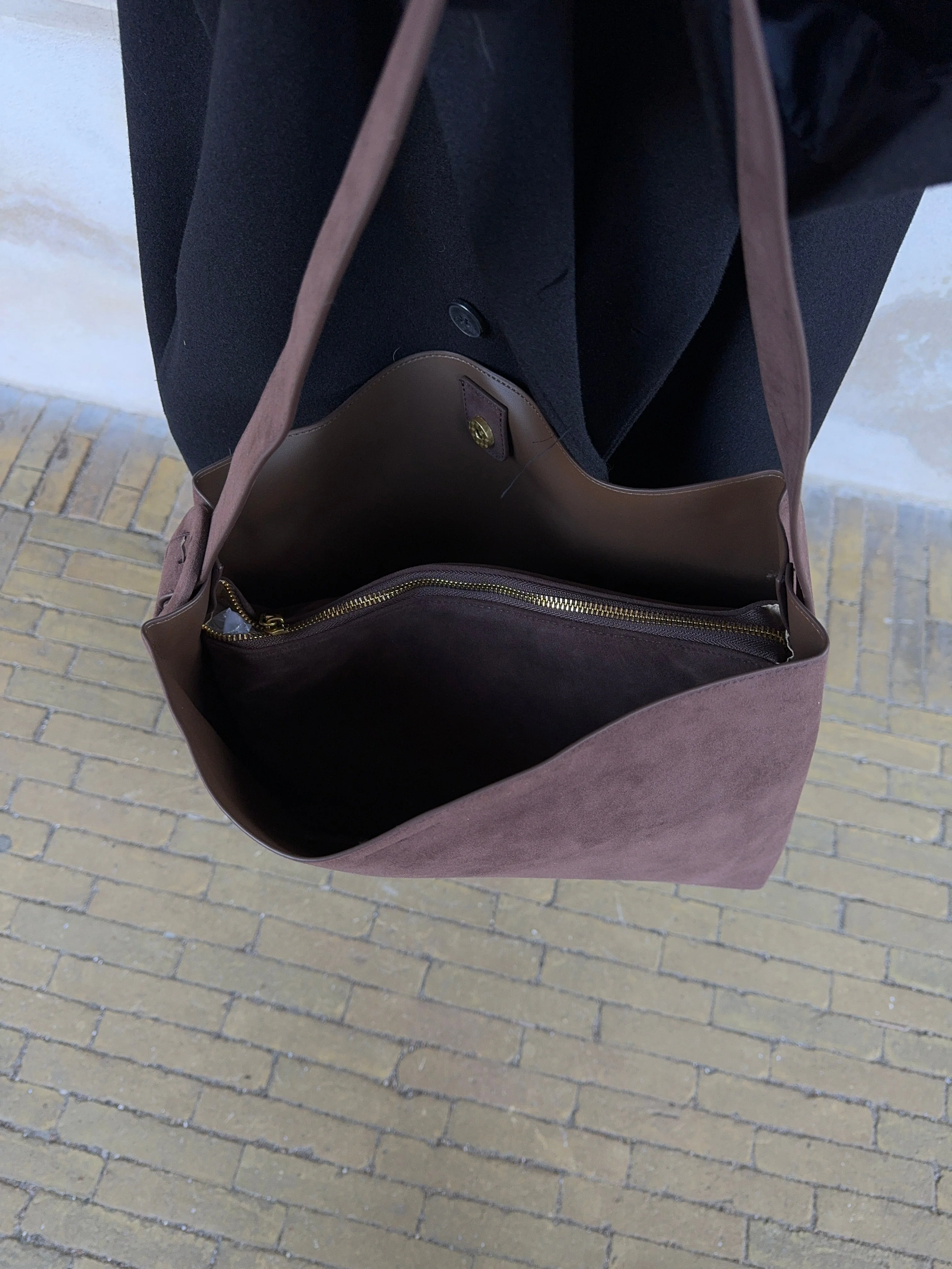 Barcelona shoulder bag - Dark brown 15 Barcelona shoulder bag - Dark brown