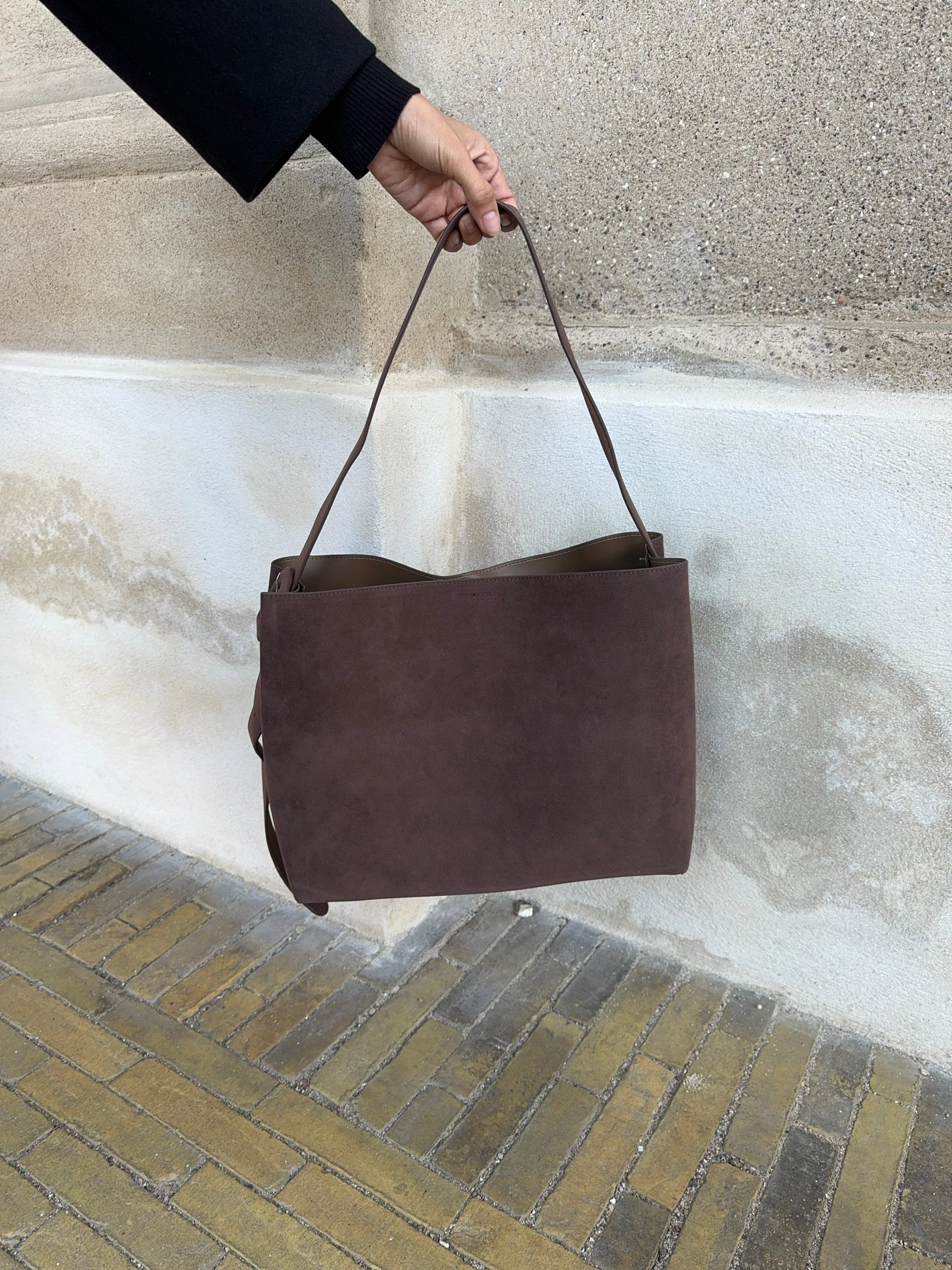 Barcelona shoulder bag - Dark brown 2 Barcelona shoulder bag - Dark brown