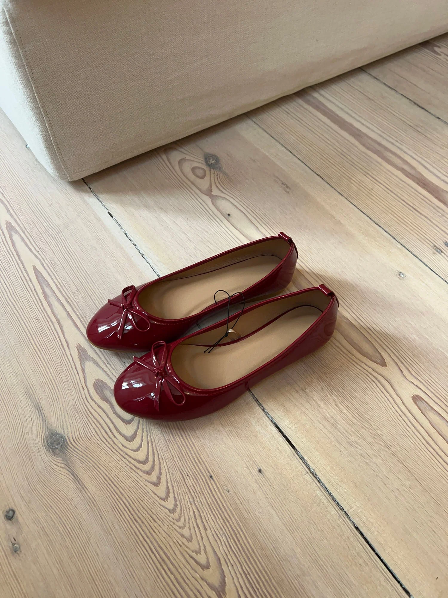 Bilda ballerina - red 5 Bilda ballerina - red