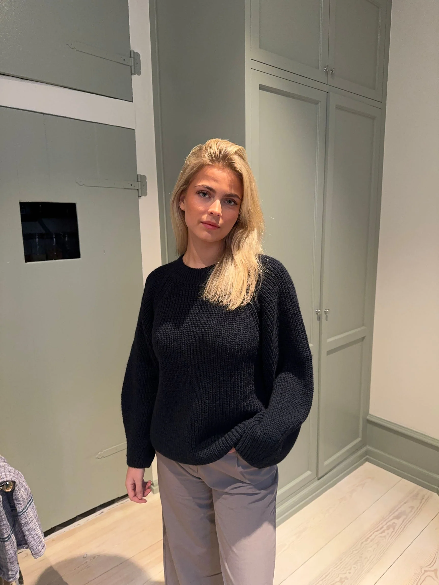 Candie knit - Navy 10 Candie knit - Navy