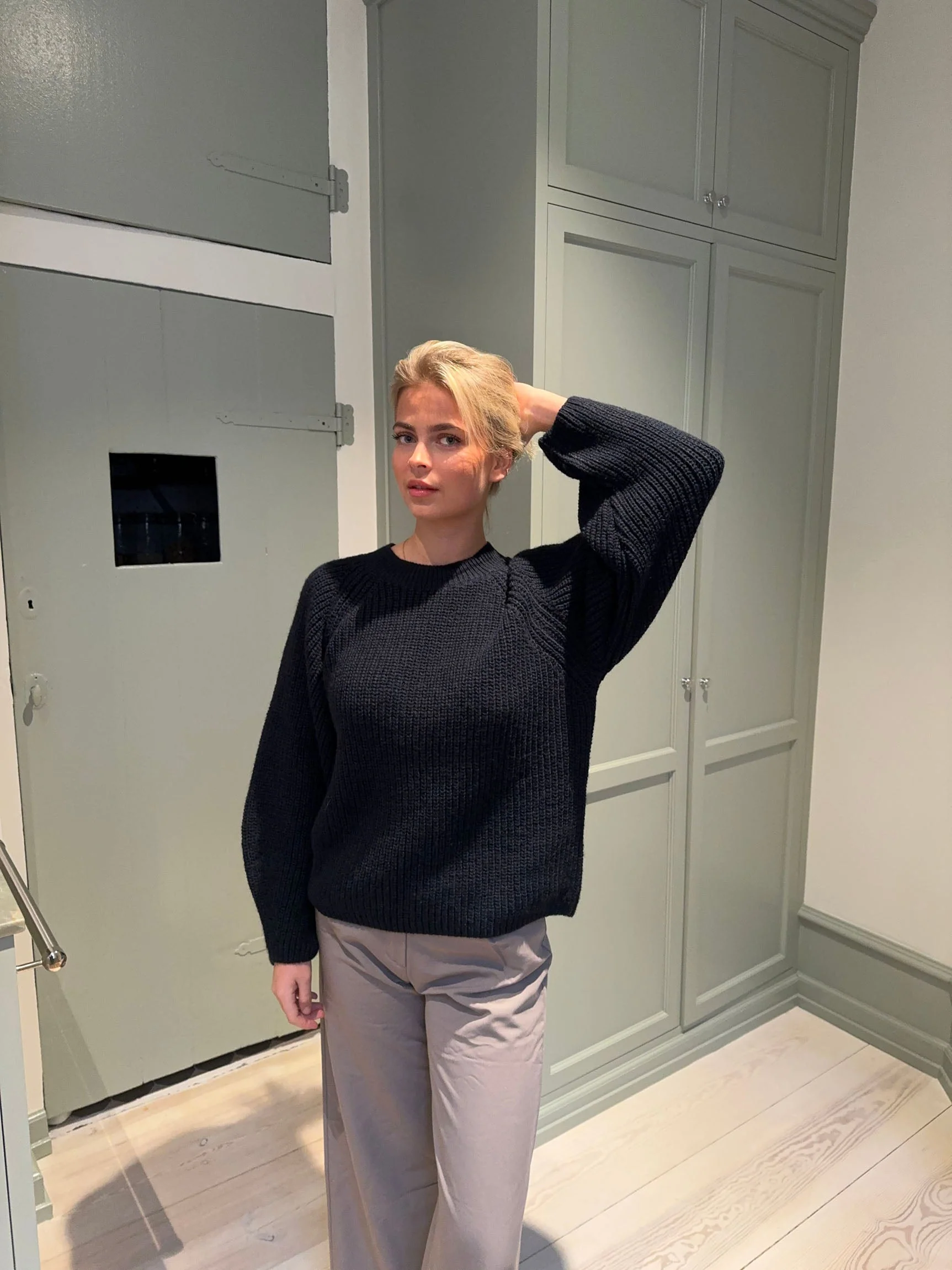 Candie knit - Navy 4 Candie knit - Navy