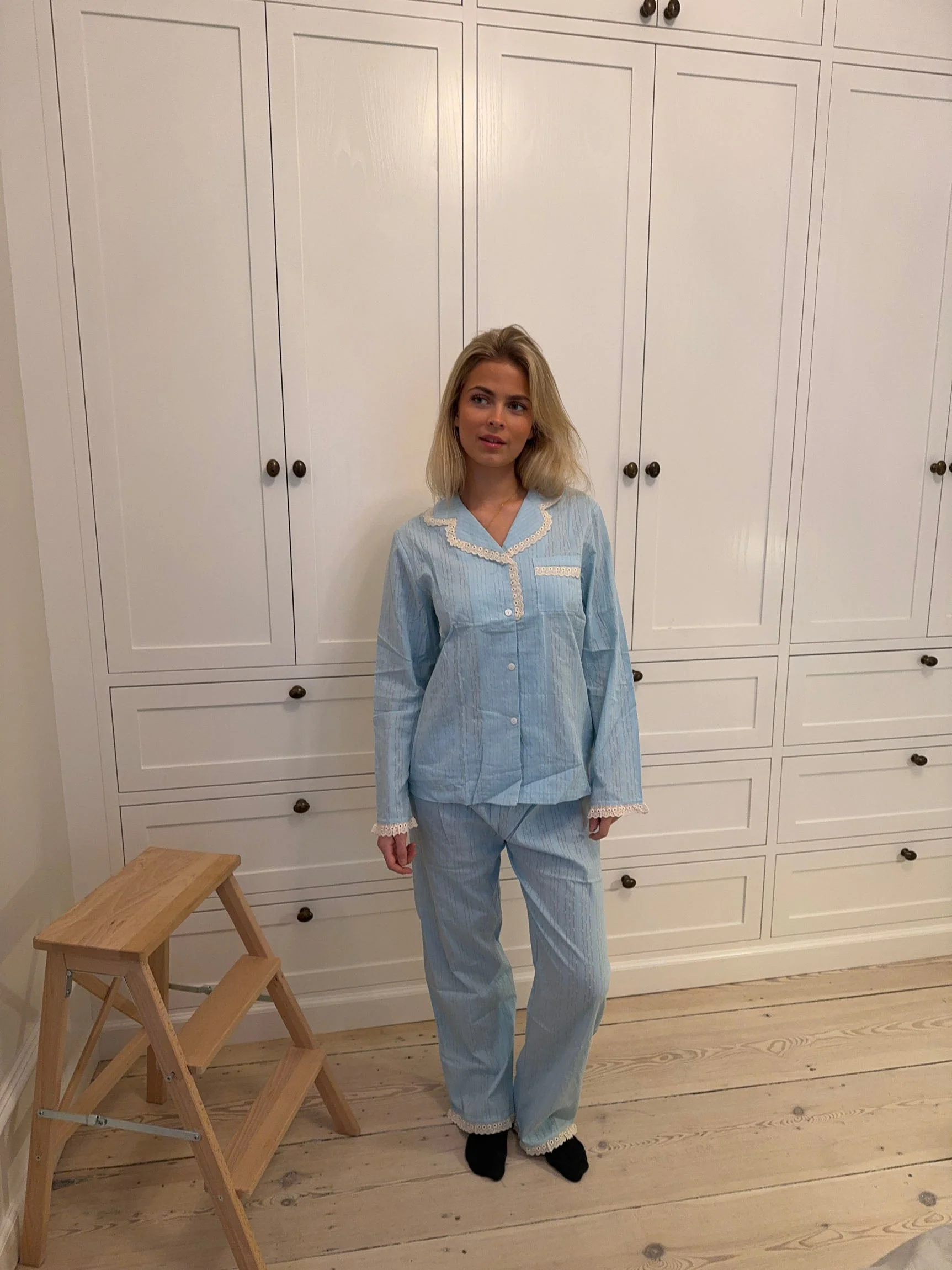 Carol pyjamas set with lace - Light Blue 3 Carol pyjamas set with lace - Light Blue