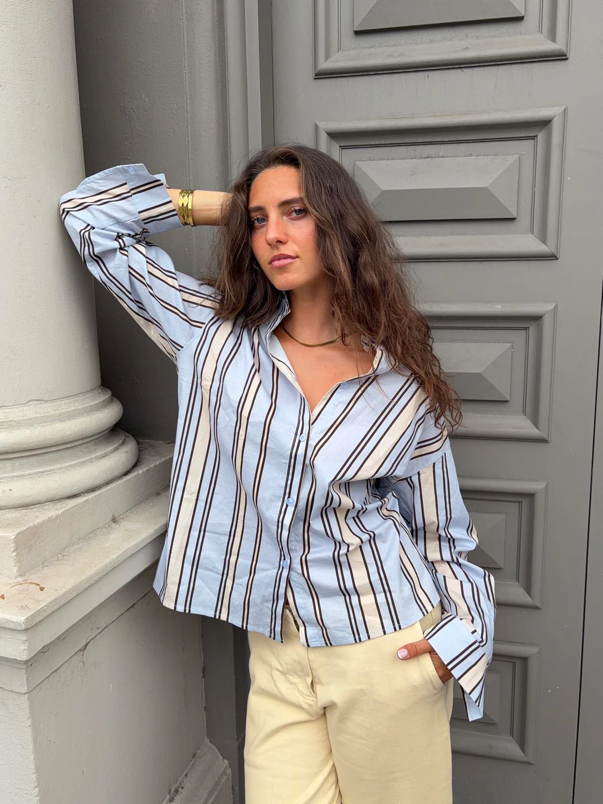 Miki striped shirt with open back - Light blue/beige 13 Miki striped shirt with open back - Light blue/beige