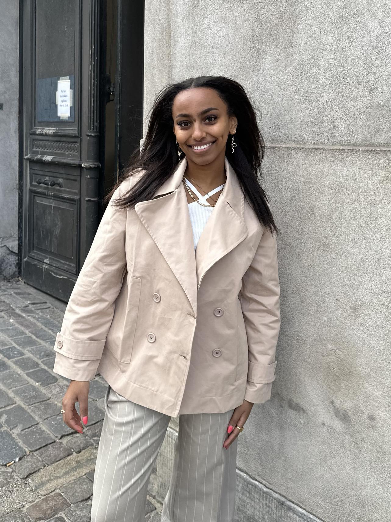 Katya short trenchcoat - Beige 5 Katya short trenchcoat - Beige