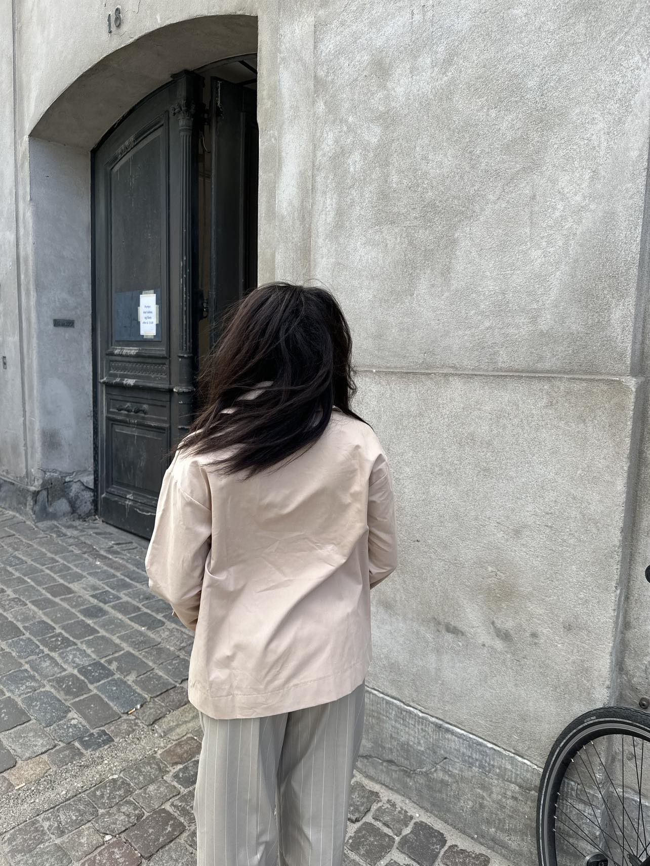 Katya short trenchcoat - Beige 7 Katya short trenchcoat - Beige