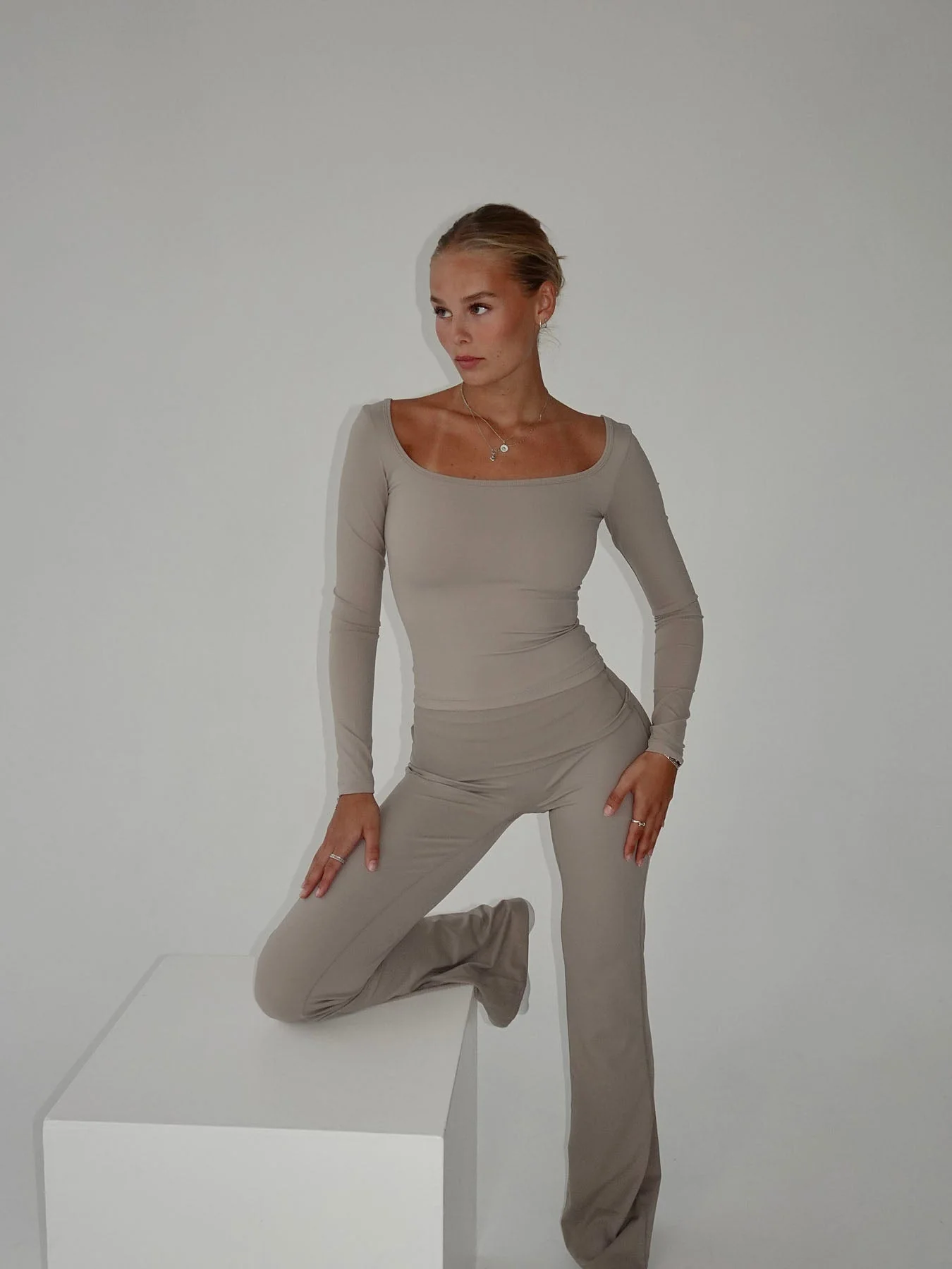 Clarity longsleeve blouse - Ash 14 Clarity longsleeve blouse - Ash
