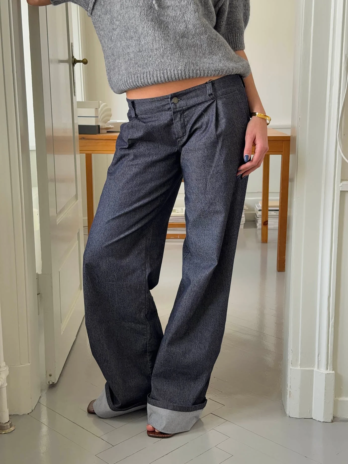 Demi jeans with folded cuffs - Dark denim
