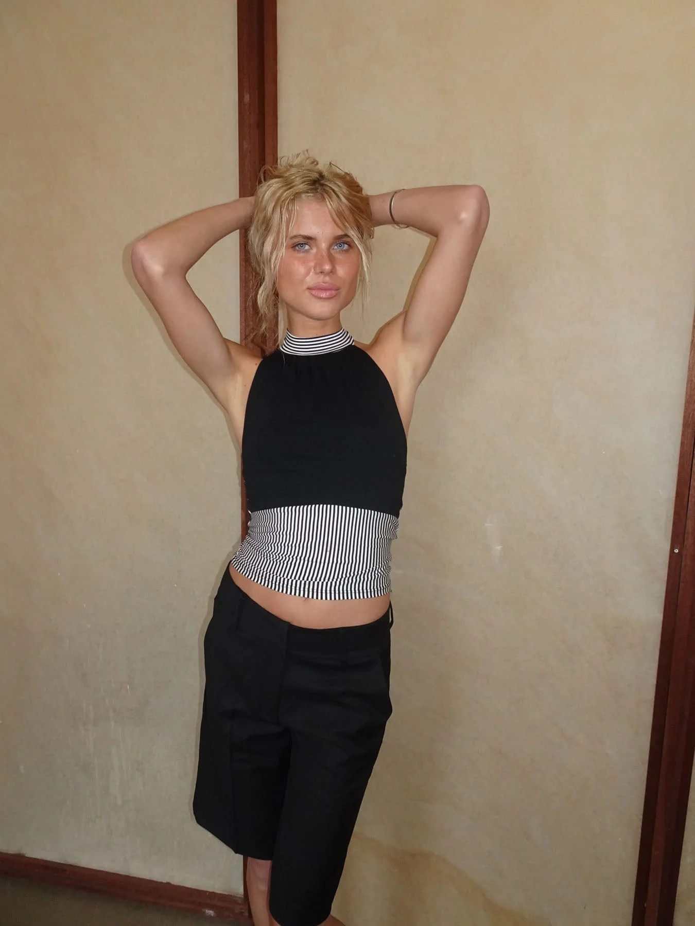 Debby halterneck top with stripes - Black/white 7 Debby halterneck top with stripes - Black/white