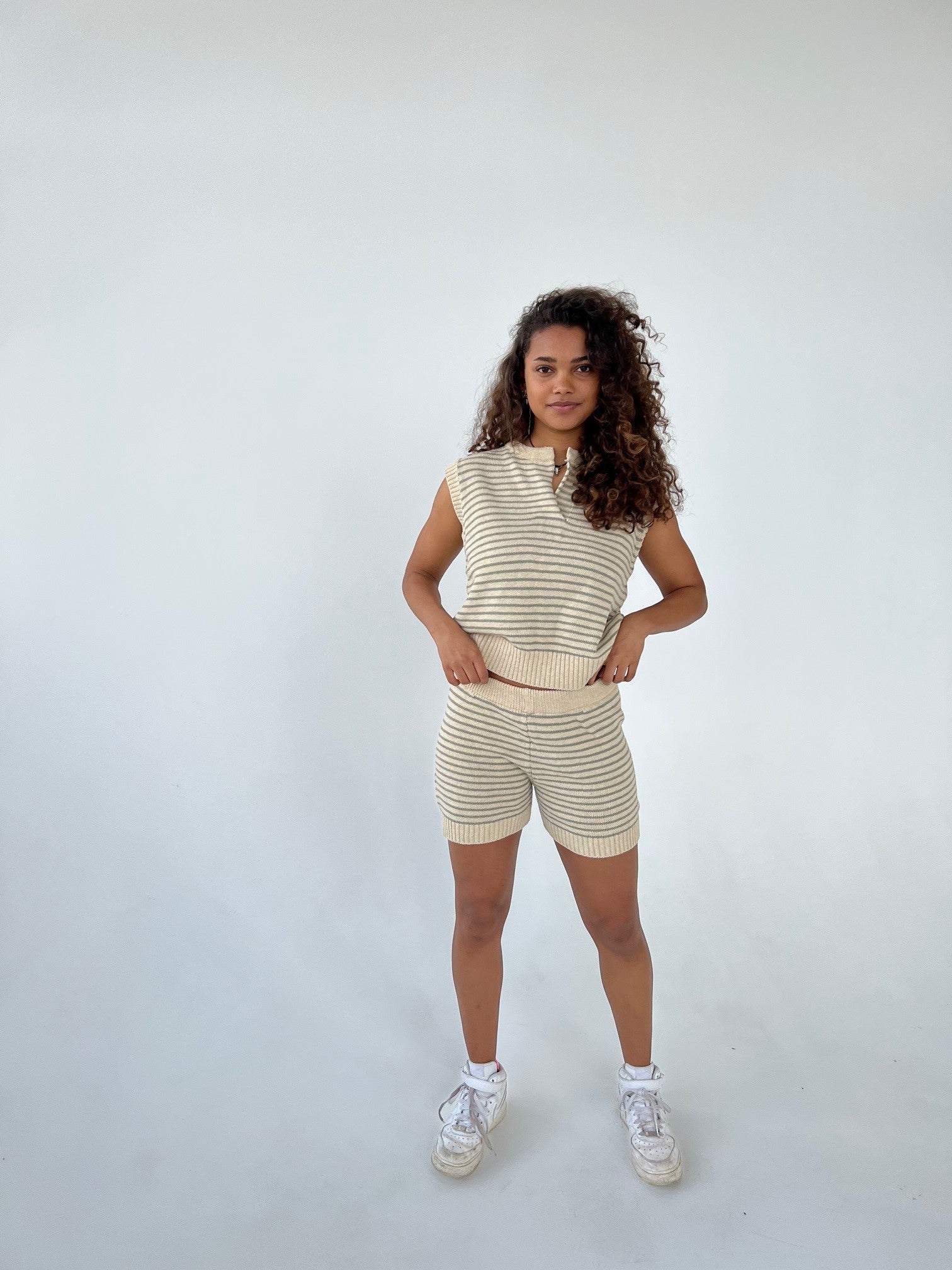 Diamanta comfy set - Cream/Green 1 Diamanta comfy set - Cream/Green
