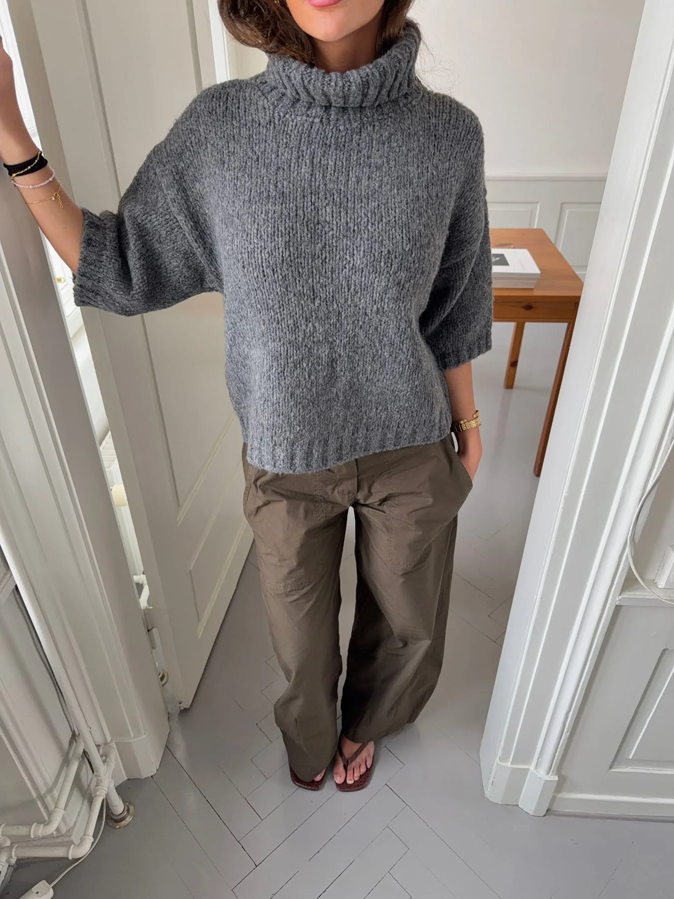 Dubleo knit sweater with short sleeves - Grey 2 Dubleo knit sweater with short sleeves - Grey