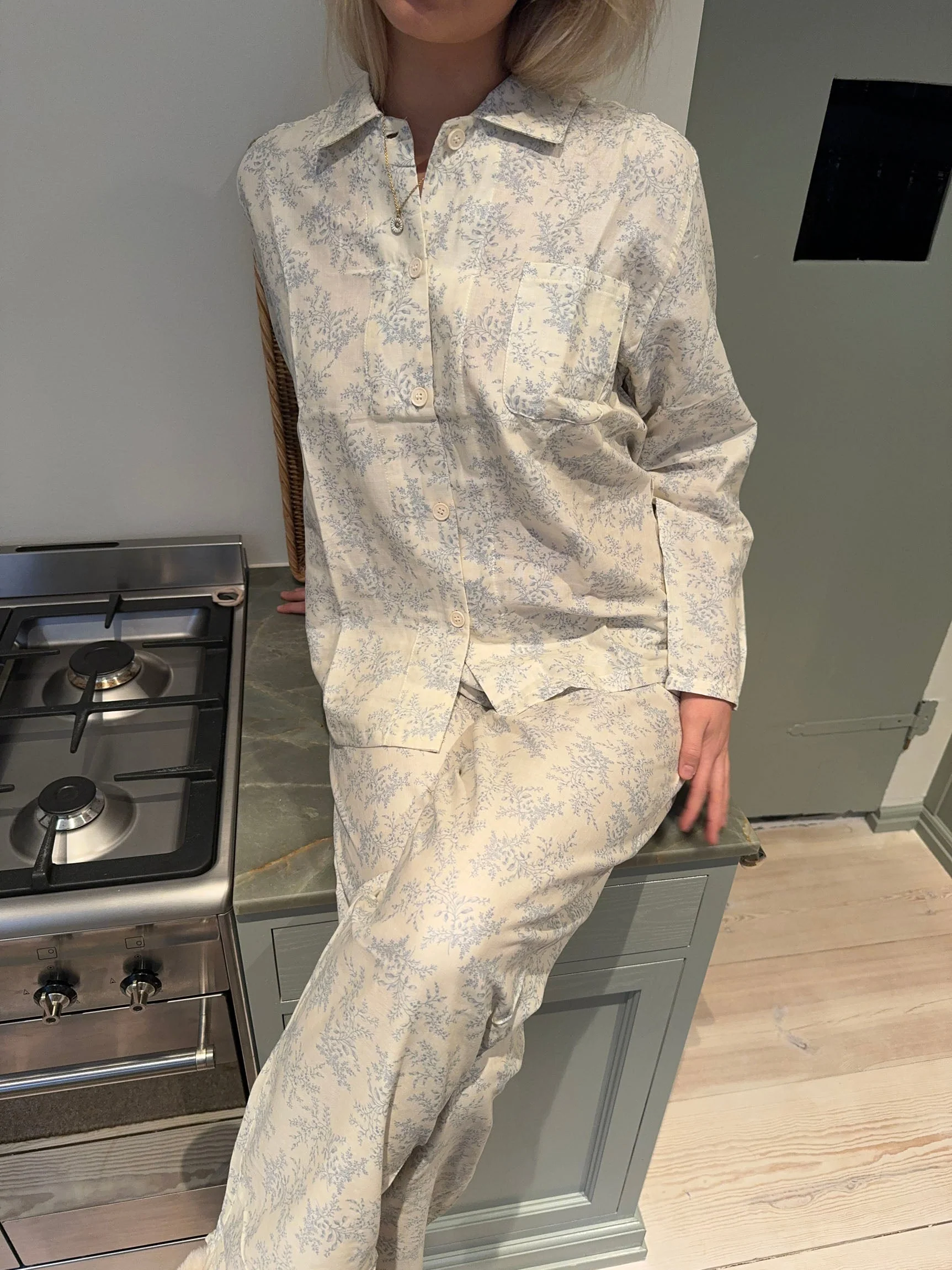 Esme pyjamas set - Off White/Blue 6 Esme pyjamas set - Off White/Blue