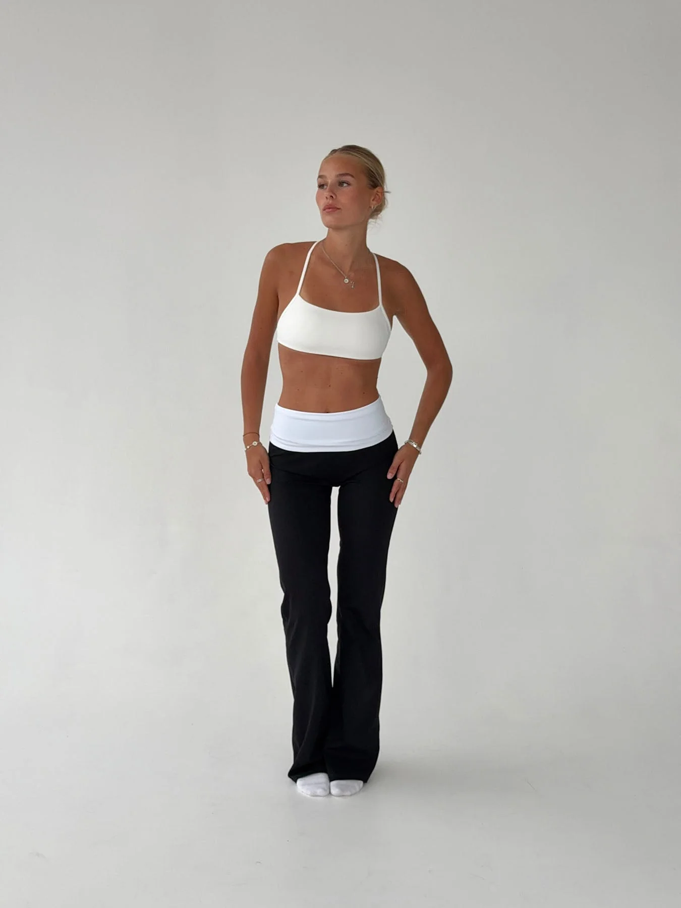 Essential folded yoga pants - Jet black/cloud 5 Essential folded yoga pants - Jet black/cloud