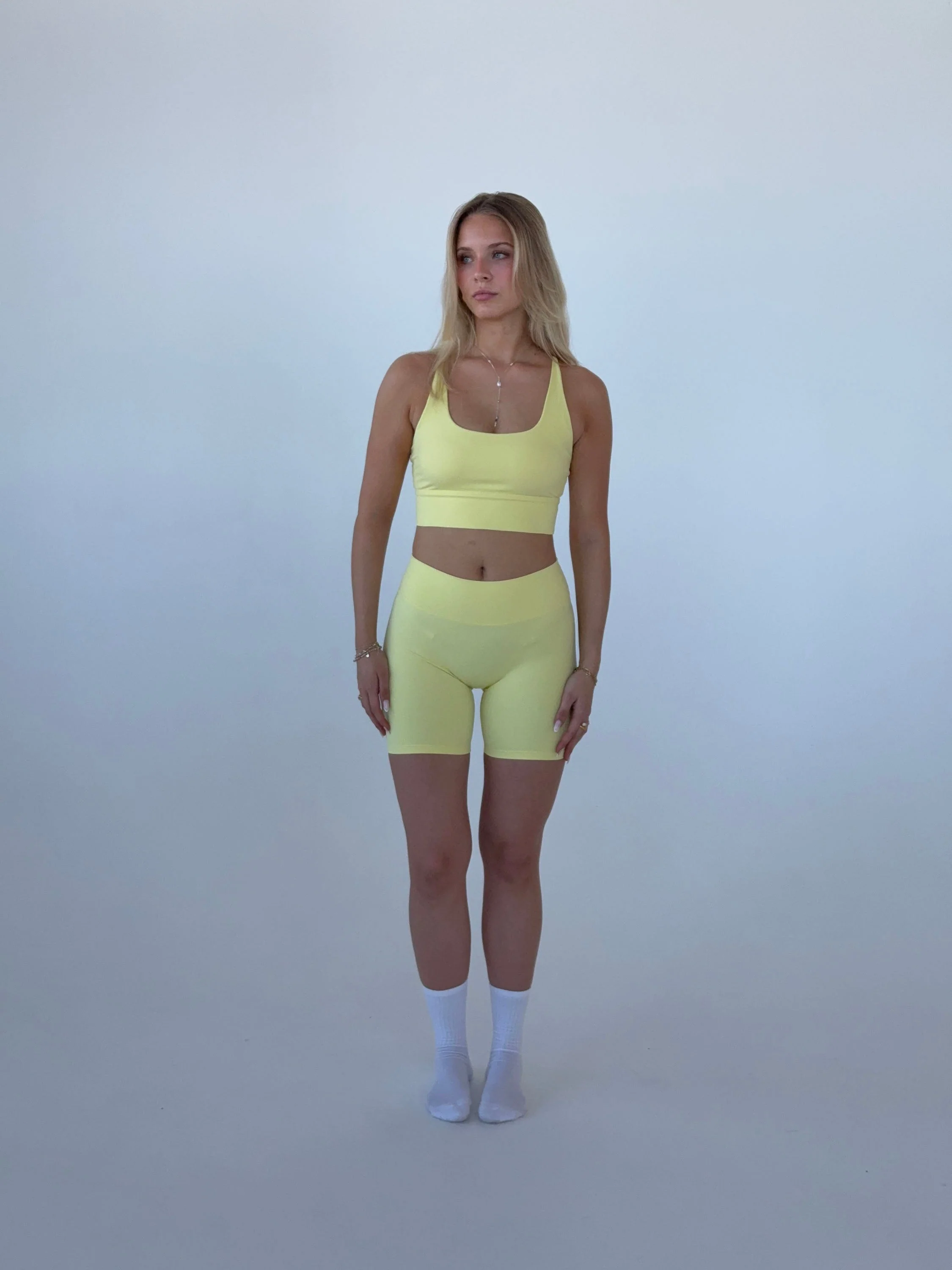 Essential shorts - Butter 9 Essential shorts - Butter