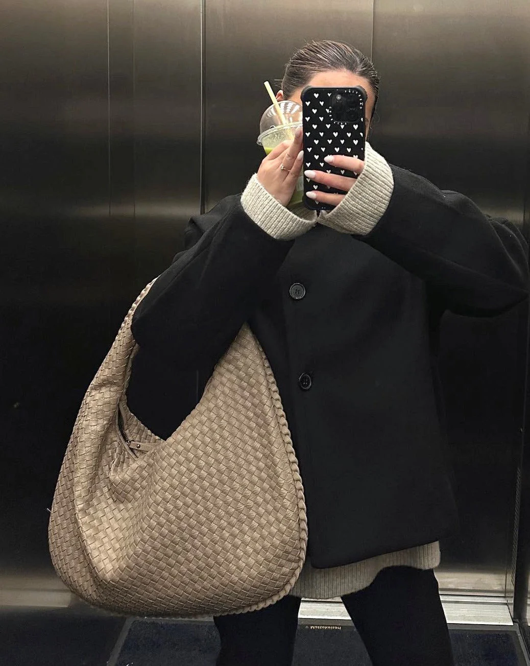 Musthave bag - Dark beige 1 Musthave bag - Dark beige