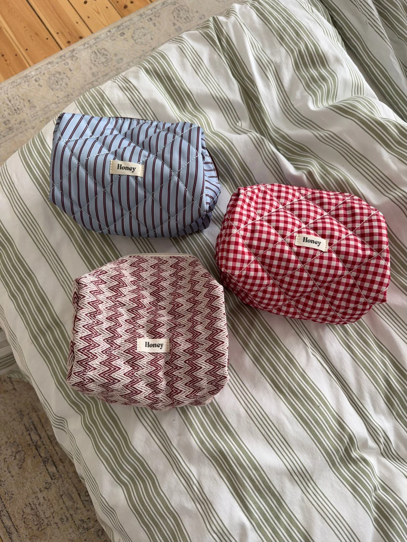 Honey small toiletry bag with pattern - Beige/red 7 Honey small toiletry bag with pattern - Beige/red