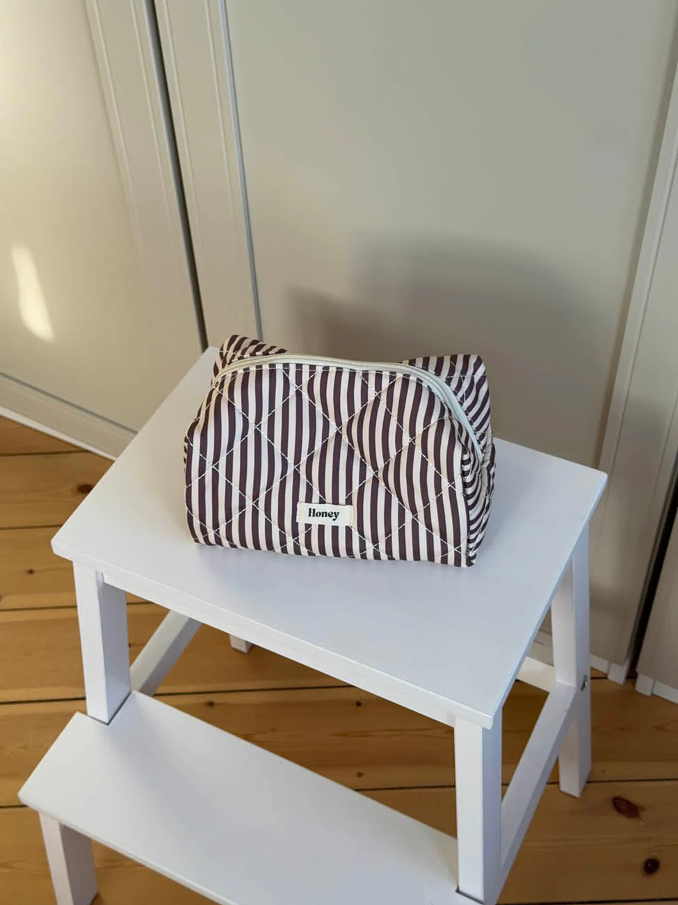 Honey large toiletry bag with stripes - Beige/brown 6 Honey large toiletry bag with stripes - Beige/brown