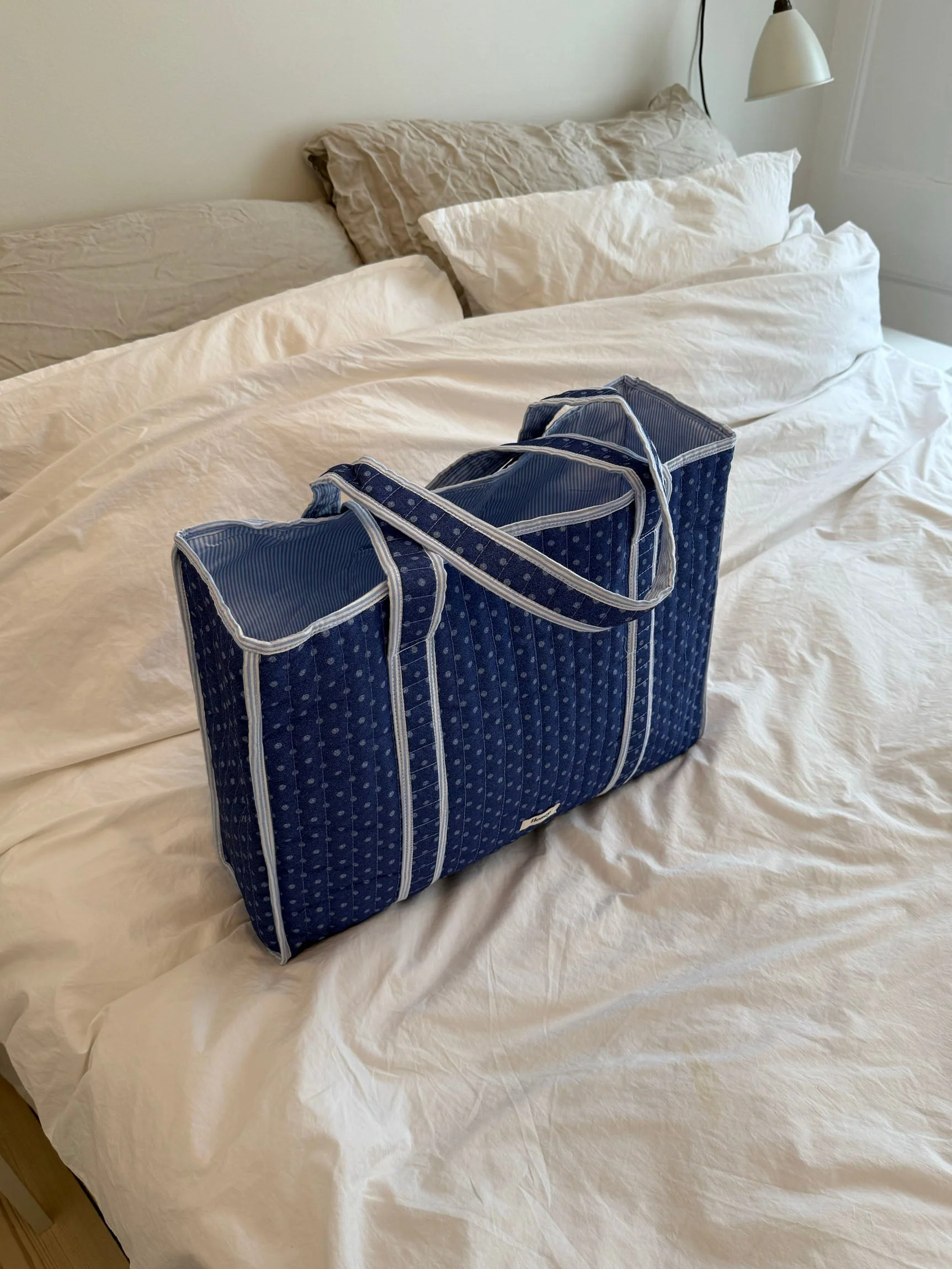 Honey tote with dots – Blue/white 2 Honey tote with dots – Blue/white