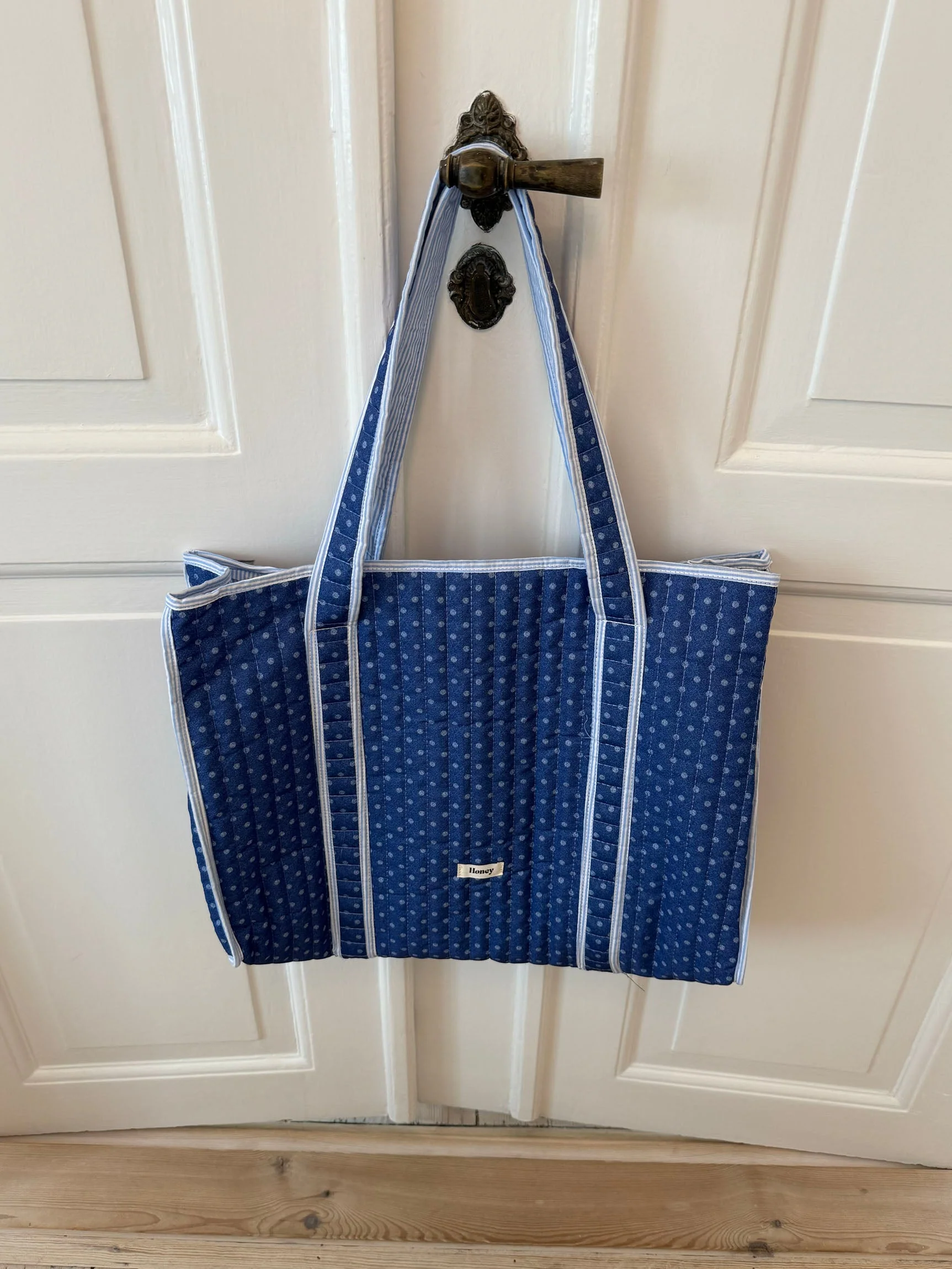 Honey tote with dots – Blue/white 4 Honey tote with dots – Blue/white