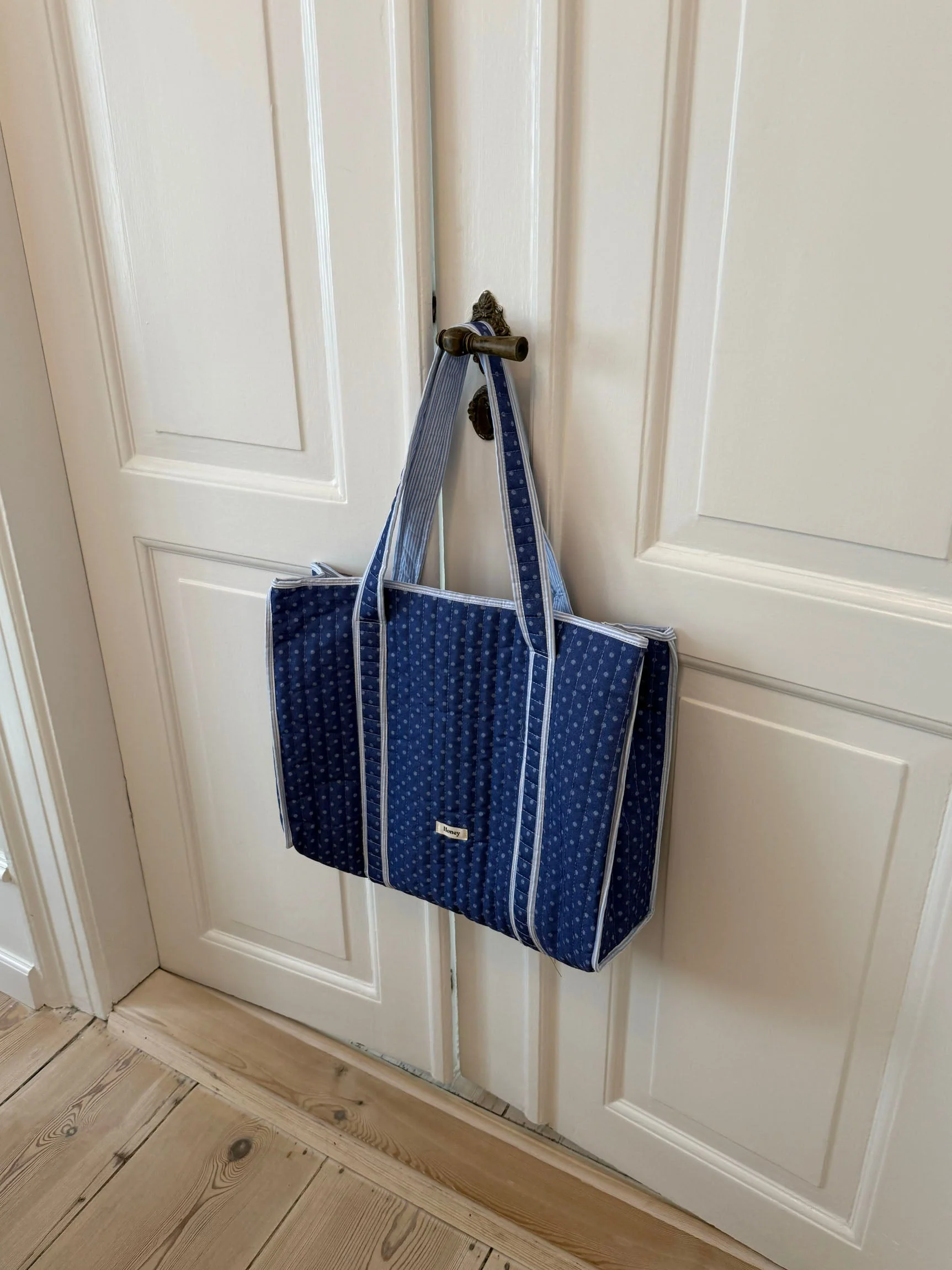 Honey tote with dots – Blue/white 5 Honey tote with dots – Blue/white