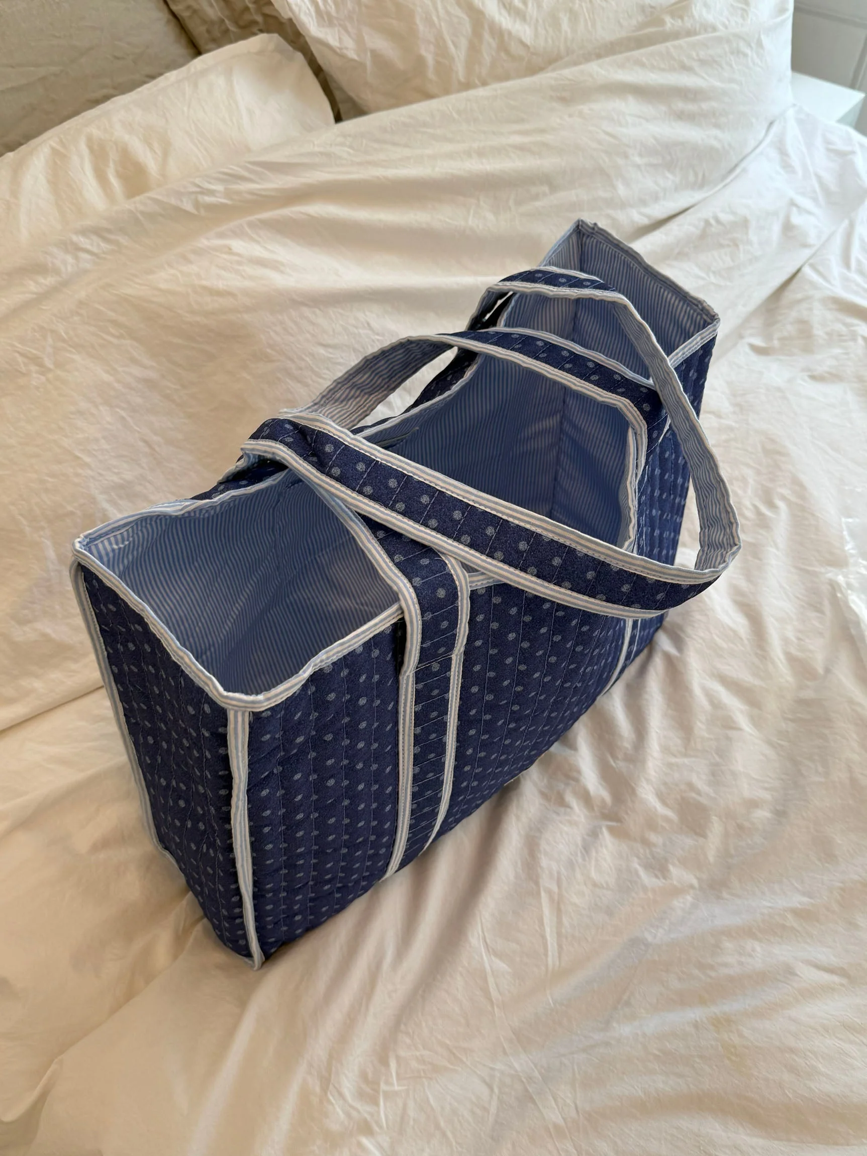 Honey tote with dots – Blue/white 8 Honey tote with dots – Blue/white