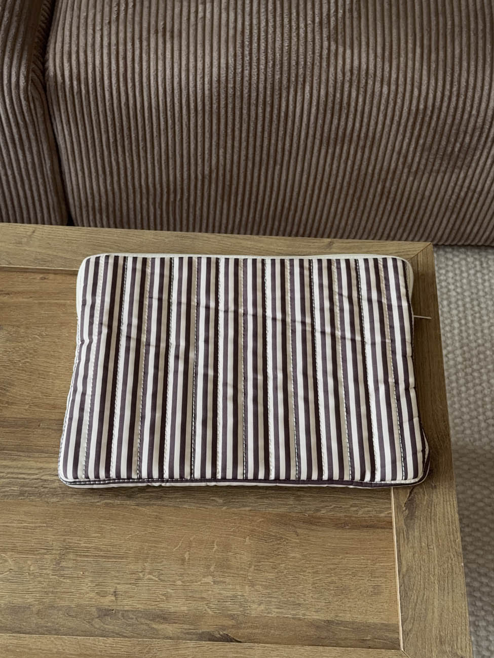 Honey computer sleeve with stripes - Beige/brown 6 Honey computer sleeve with stripes - Beige/brown