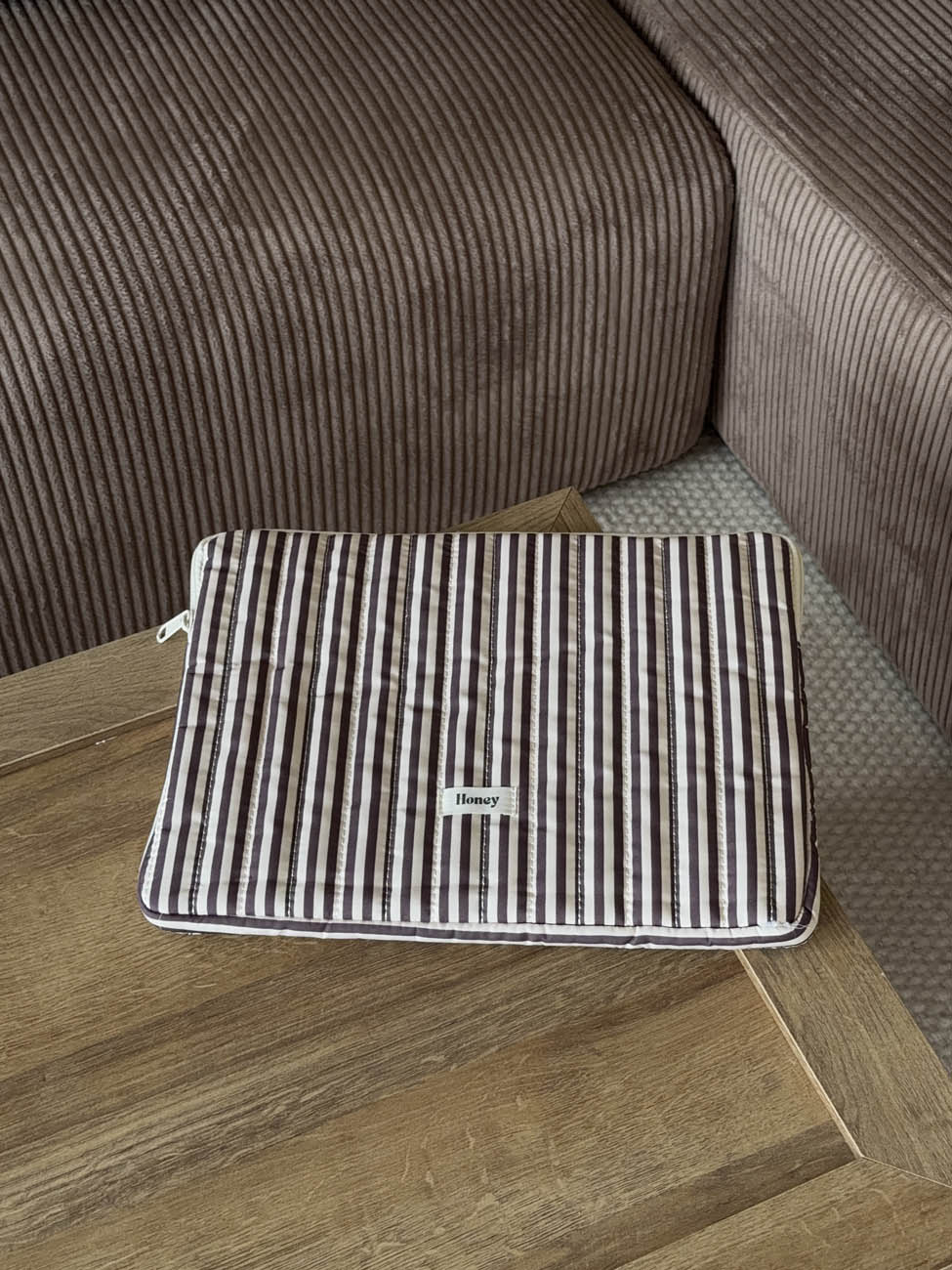 Honey computer sleeve with stripes - Beige/brown 7 Honey computer sleeve with stripes - Beige/brown