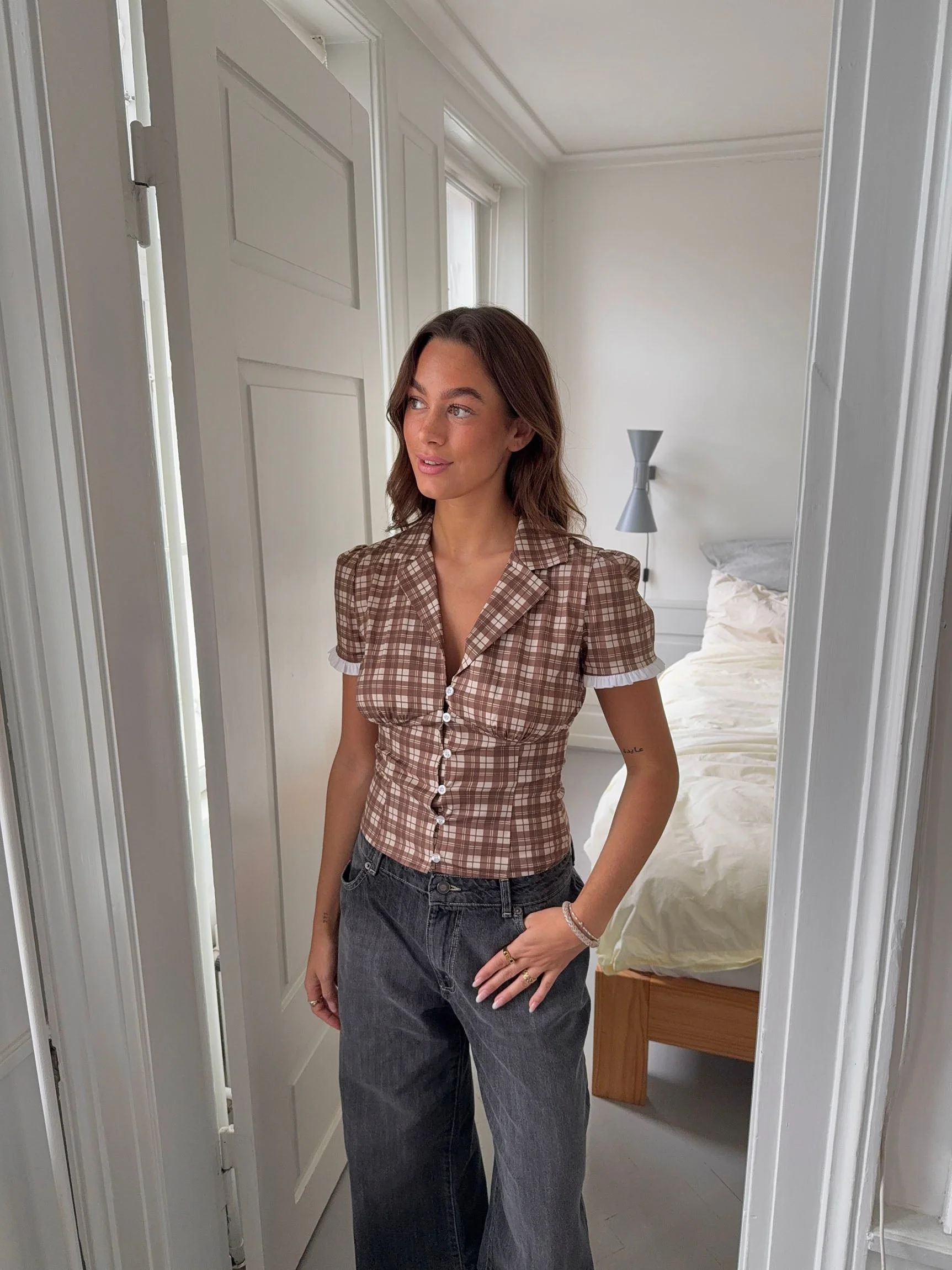 Kassandra fitted shirt with checkers – Brown/white 10 Kassandra fitted shirt with checkers – Brown/white