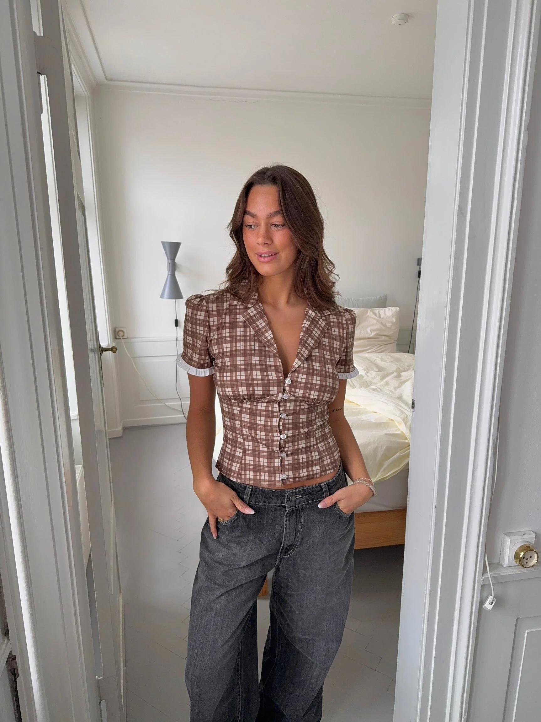 Kassandra fitted shirt with checkers – Brown/white 13 Kassandra fitted shirt with checkers – Brown/white