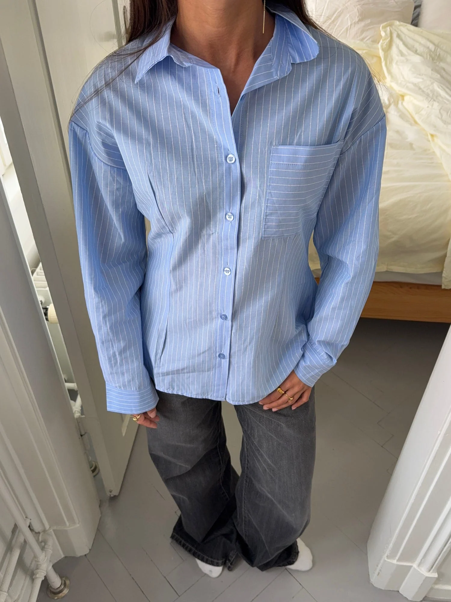 Estelle striped shirt with open back - Blue/white 10 Estelle striped shirt with open back - Blue/white