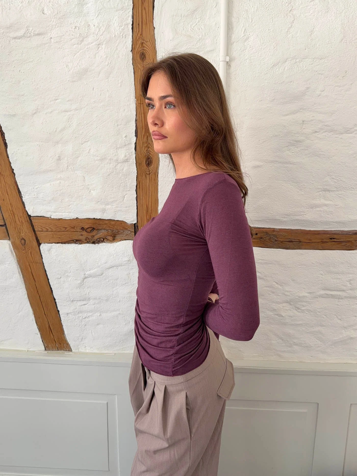 Kaia long-sleeved cashmere blouse – Purple 10 Kaia long-sleeved cashmere blouse – Purple