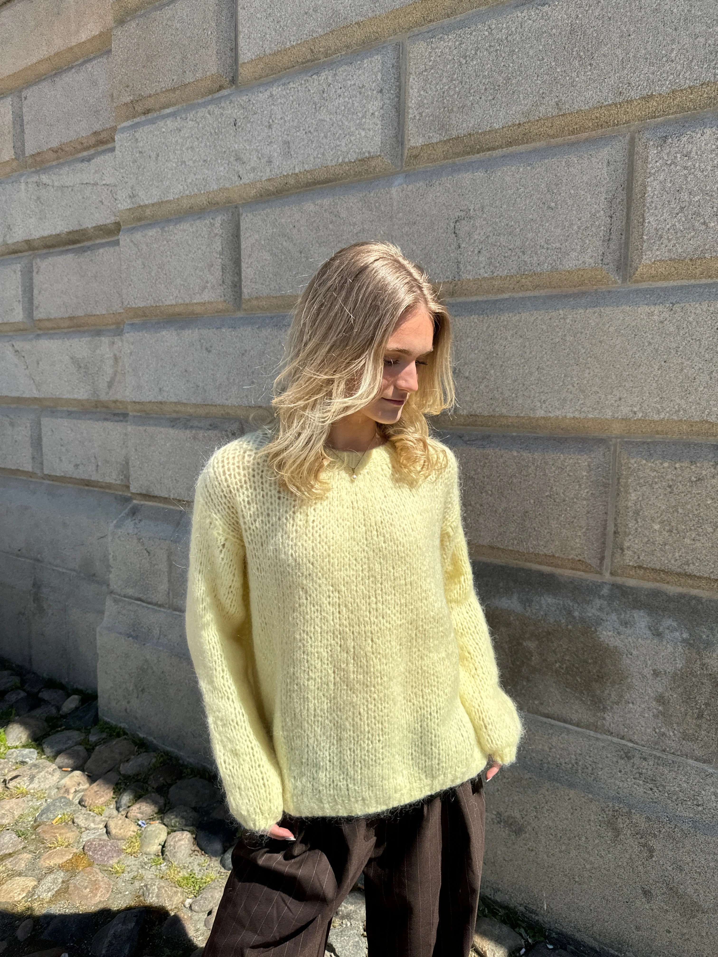 Genevieve oversized knit - Yellow 18 Genevieve oversized knit - Yellow